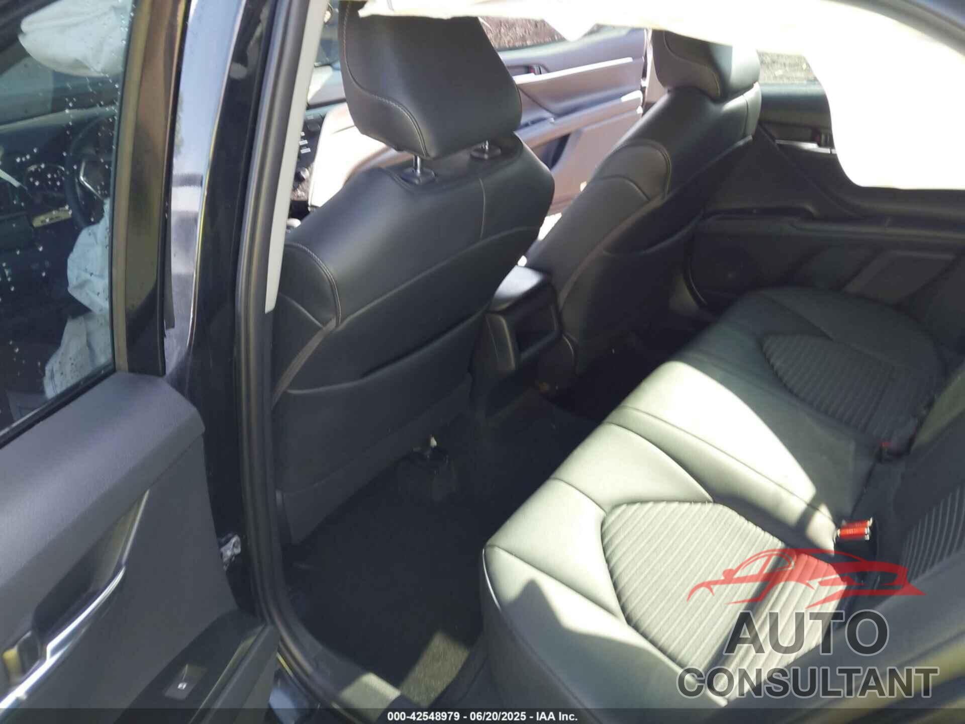 TOYOTA CAMRY 2019 - 4T1B11HK3KU275516