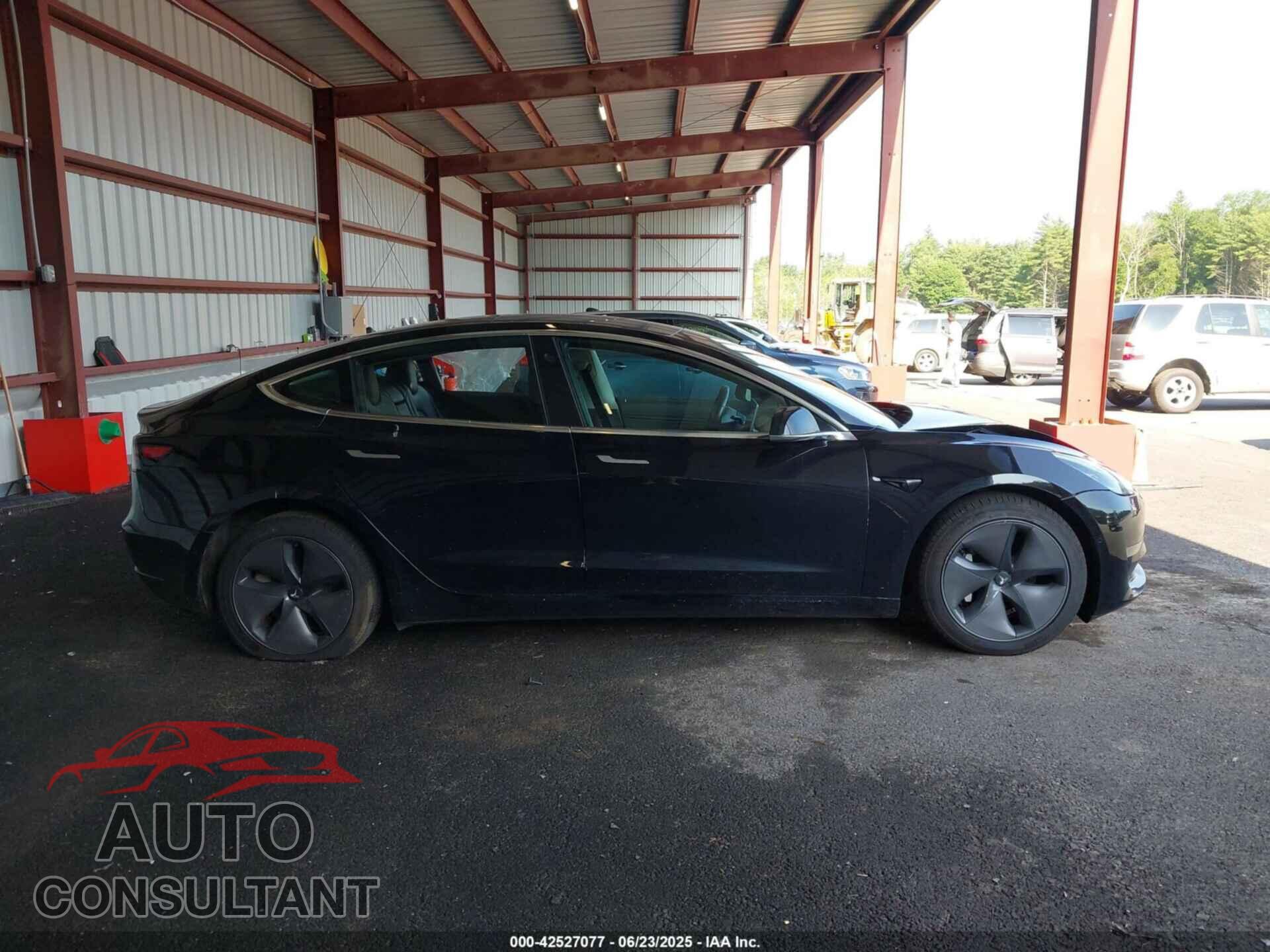 TESLA MODEL 3 2019 - 5YJ3E1EB0KF414737