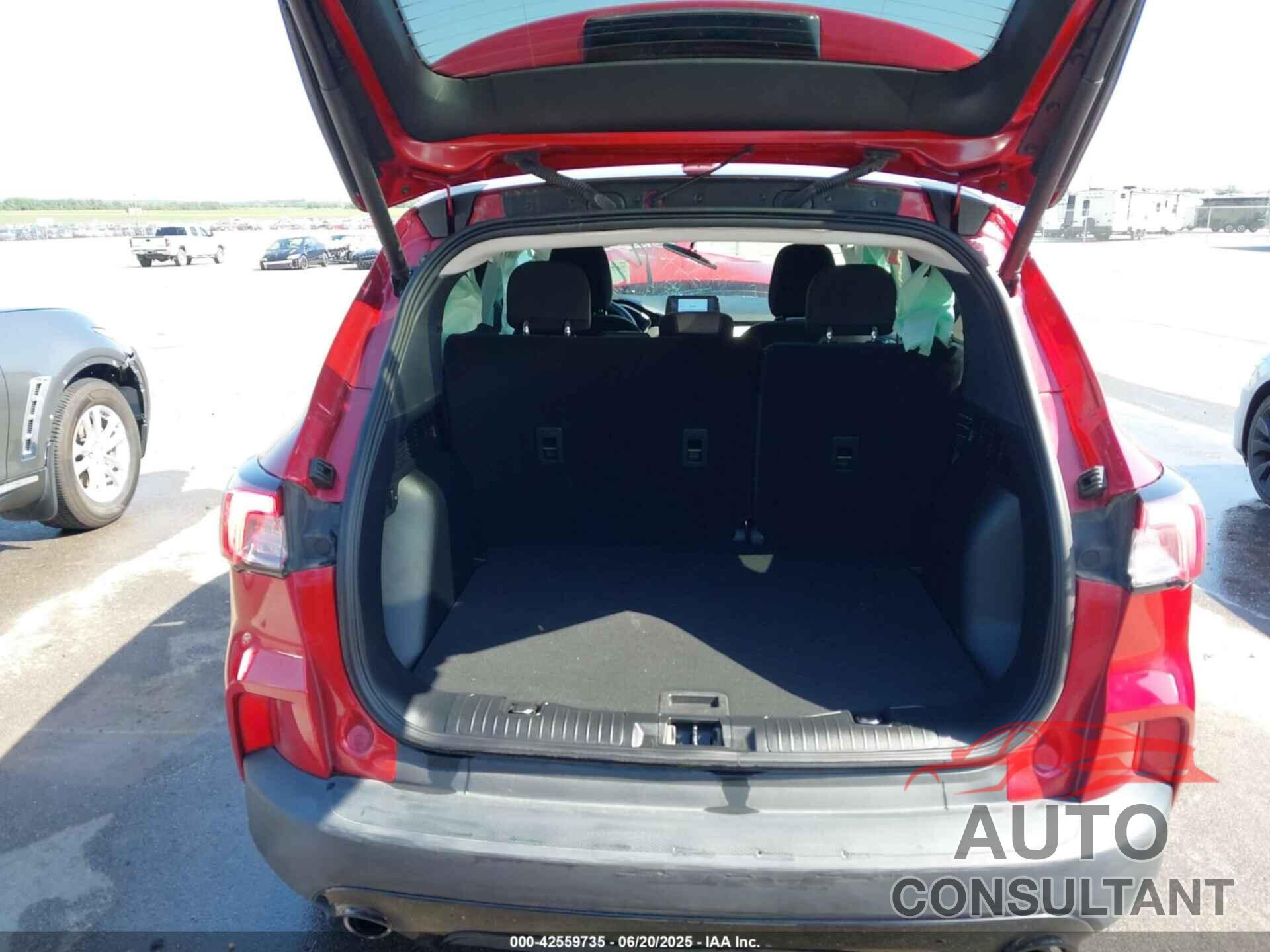 FORD ESCAPE 2021 - 1FMCU9G62MUA93694