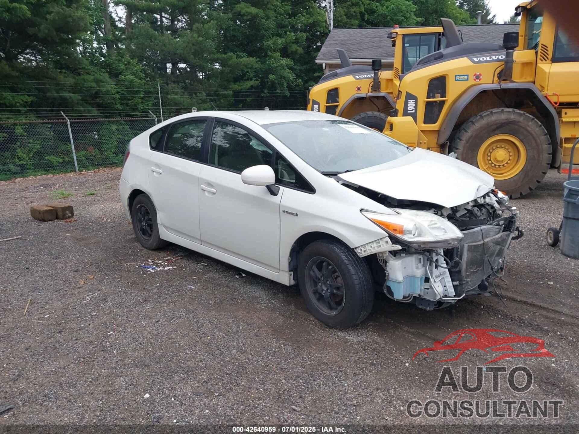 TOYOTA PRIUS 2015 - JTDKN3DU3F1951417