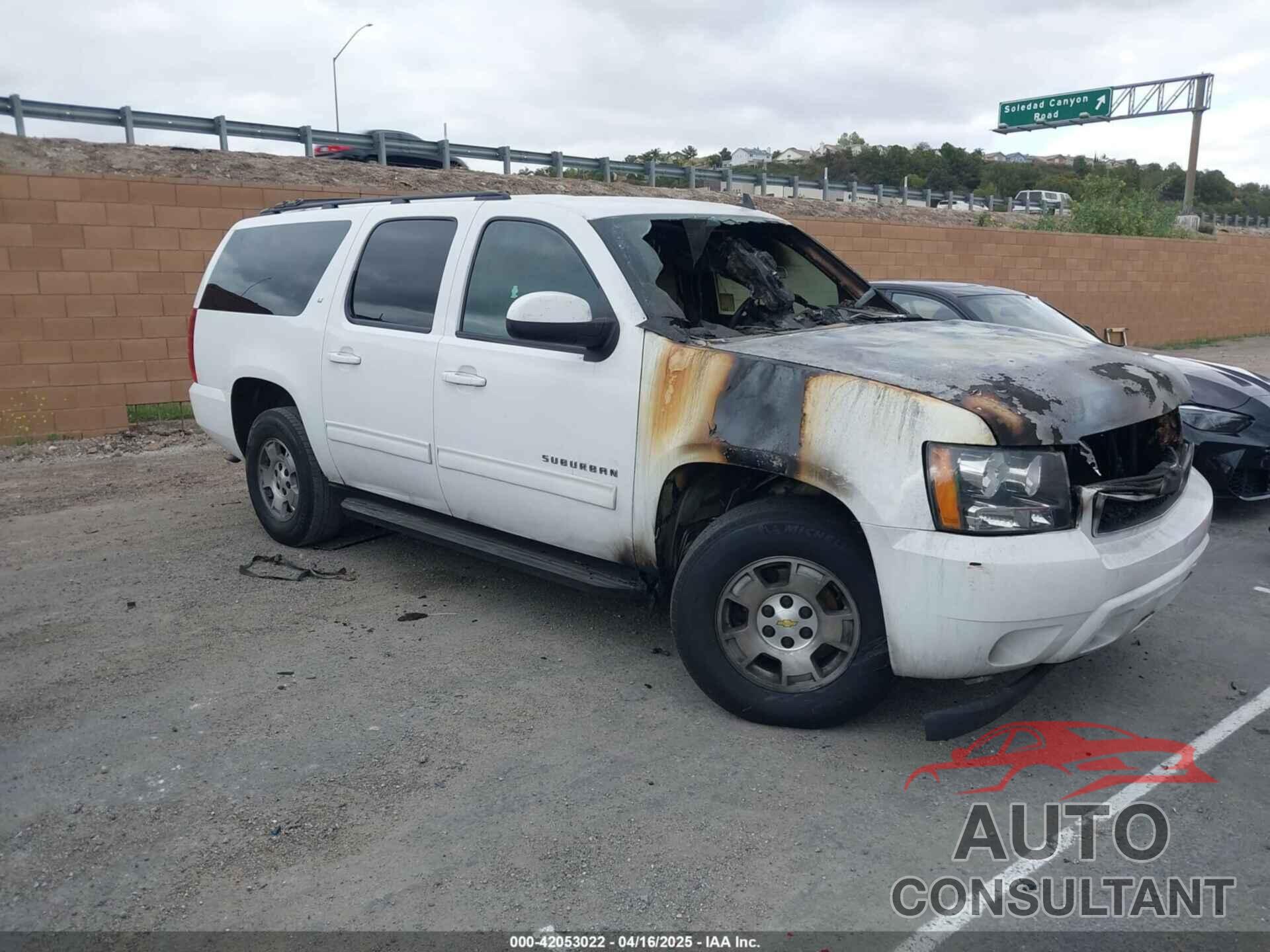 CHEVROLET SUBURBAN 1500 2012 - 1GNSCJE04CR158041