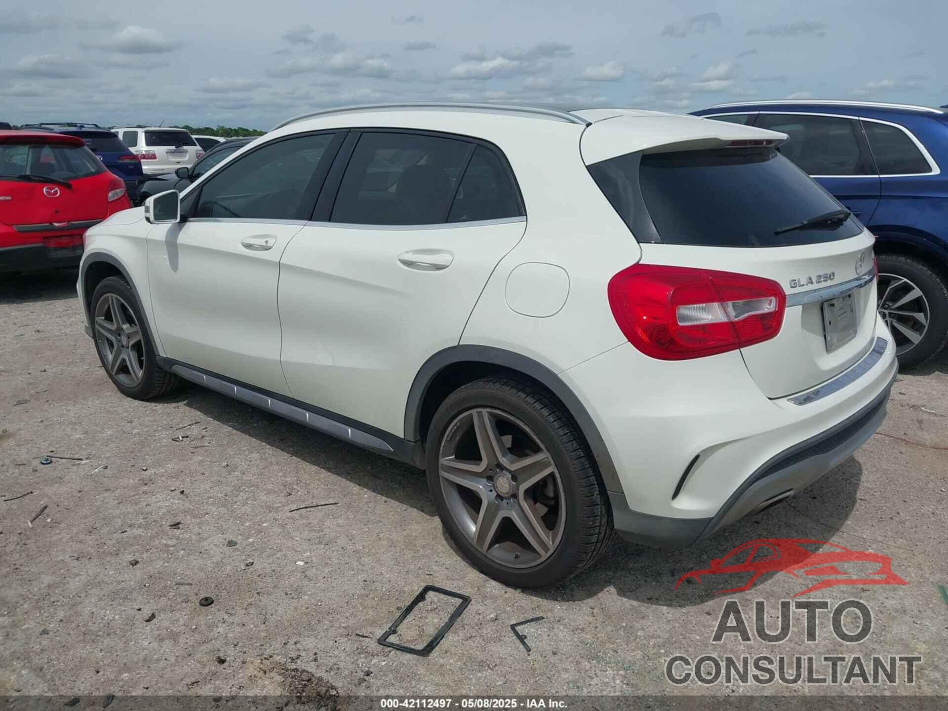 MERCEDES-BENZ GLA 250 2015 - WDCTG4GB6FJ075399