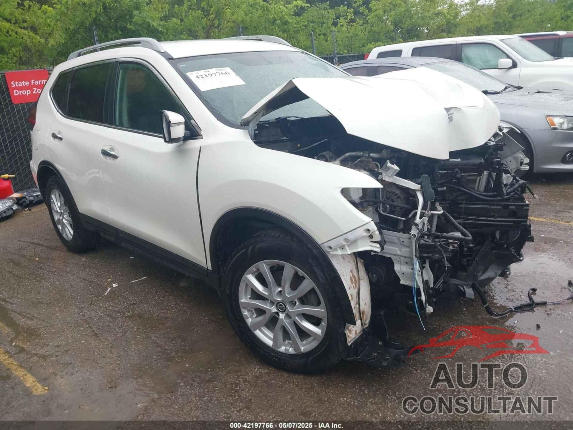 NISSAN ROGUE 2018 - 5N1AT2MT4JC781189