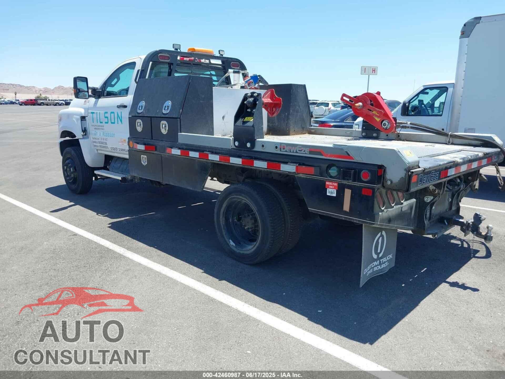 CHEVROLET SILVERADO MD 2023 - 1HTKJPVM8PH125630