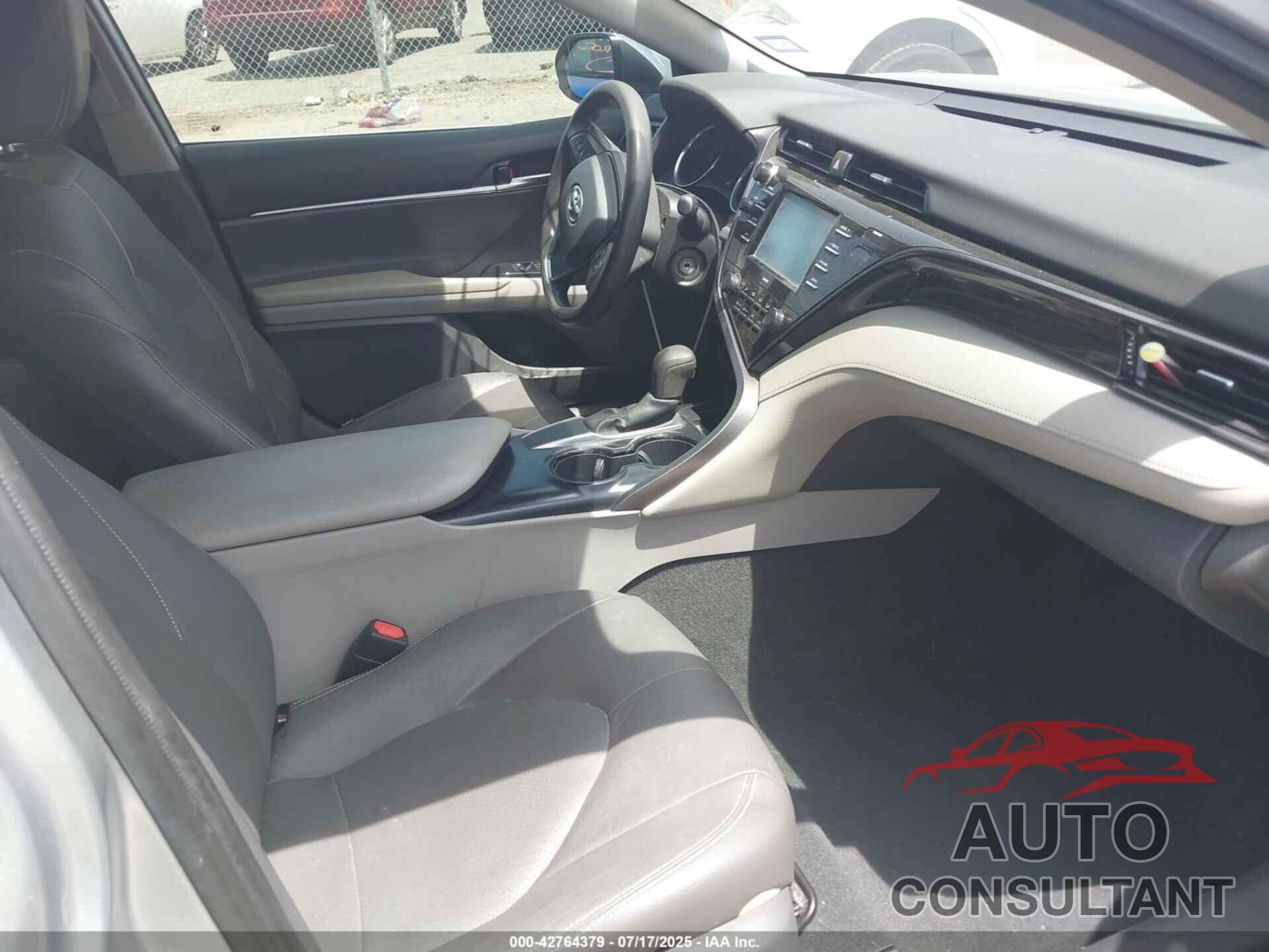 TOYOTA CAMRY 2020 - 4T1C11AK5LU365542