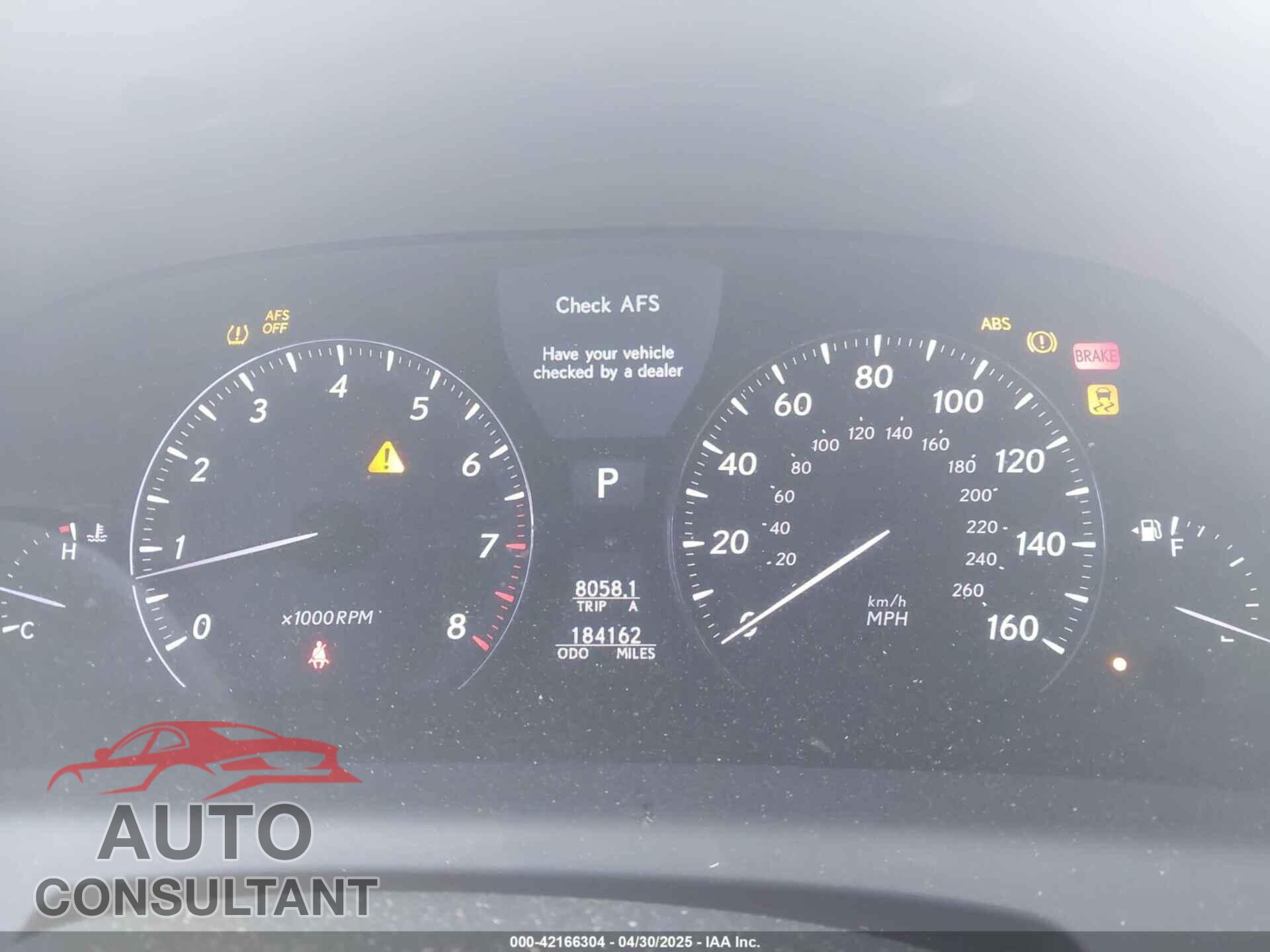 LEXUS LS 460 2011 - JTHCL5EF5B5010512