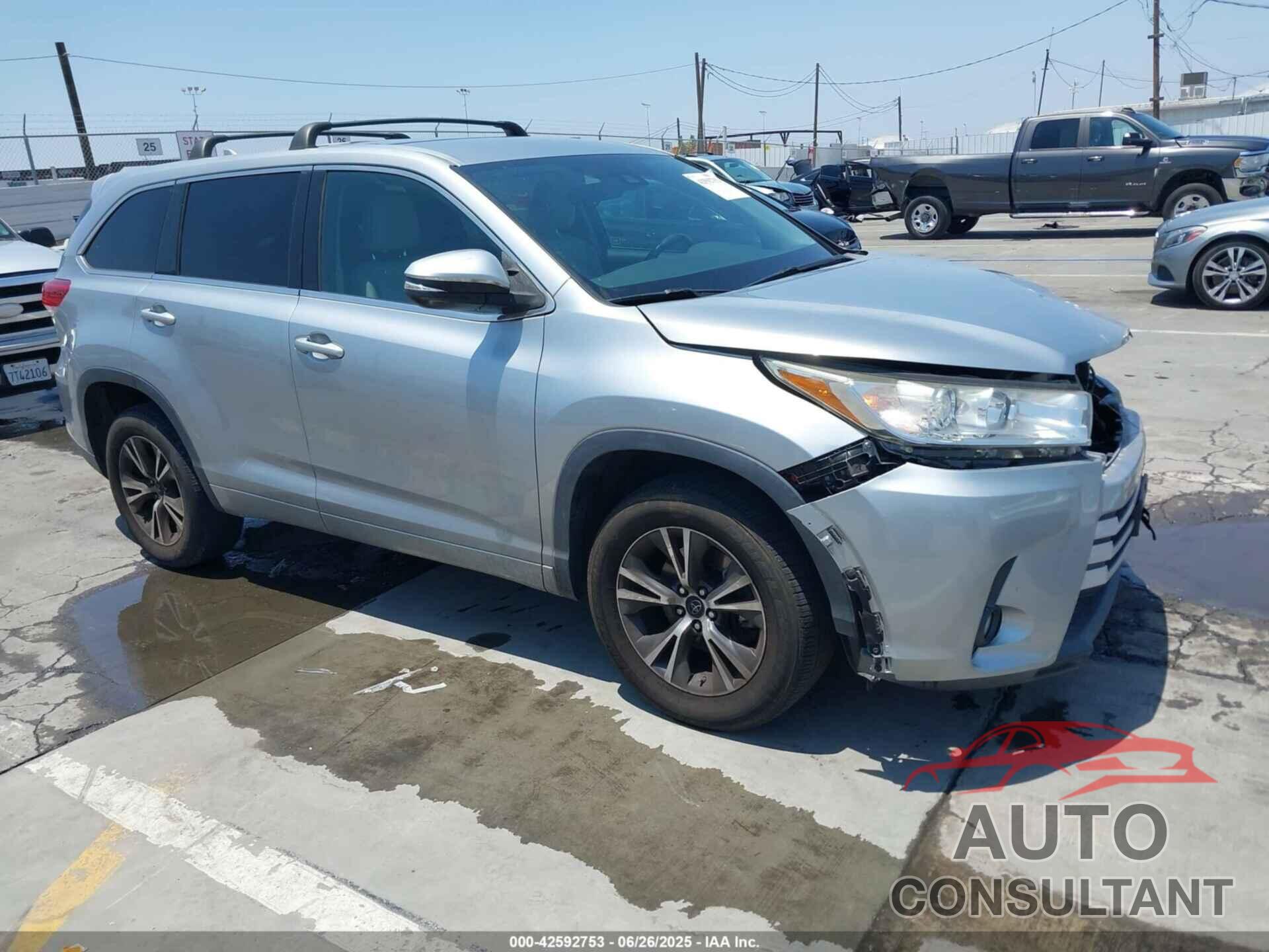 TOYOTA HIGHLANDER 2017 - 5TDZZRFH0HS204806