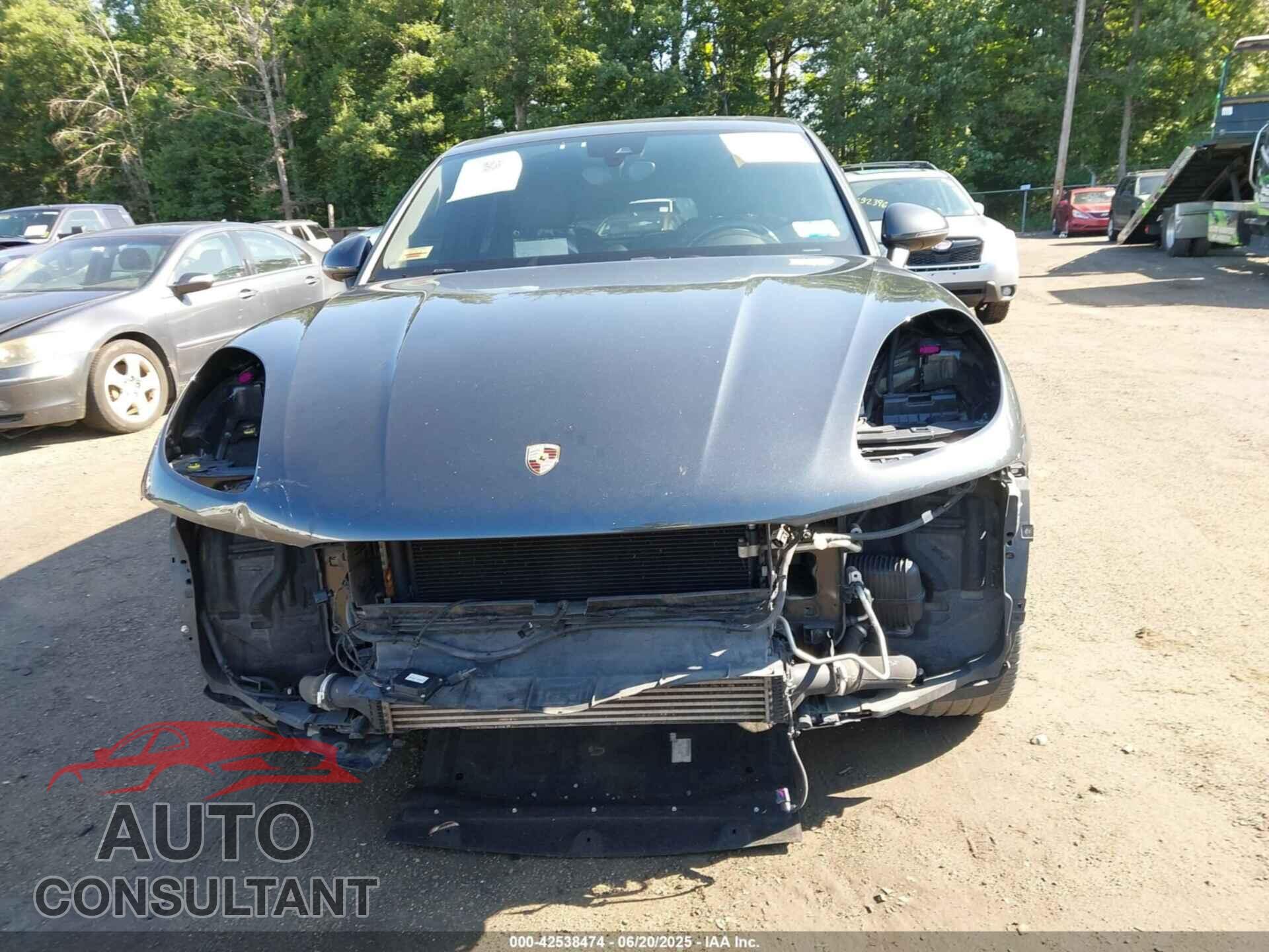 PORSCHE MACAN 2017 - WP1AA2A57HLB08180