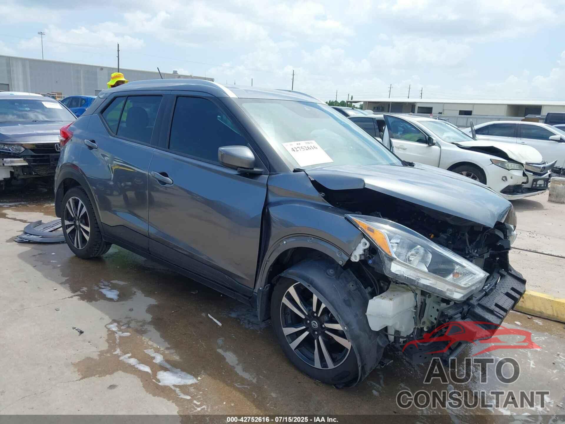 NISSAN KICKS 2020 - 3N1CP5CV7LL537343