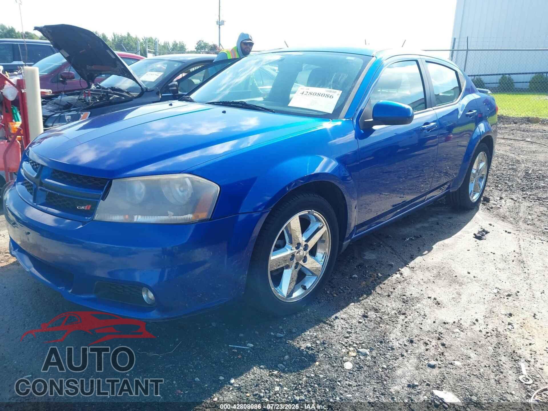 DODGE AVENGER 2013 - 1C3CDZCB6DN556880
