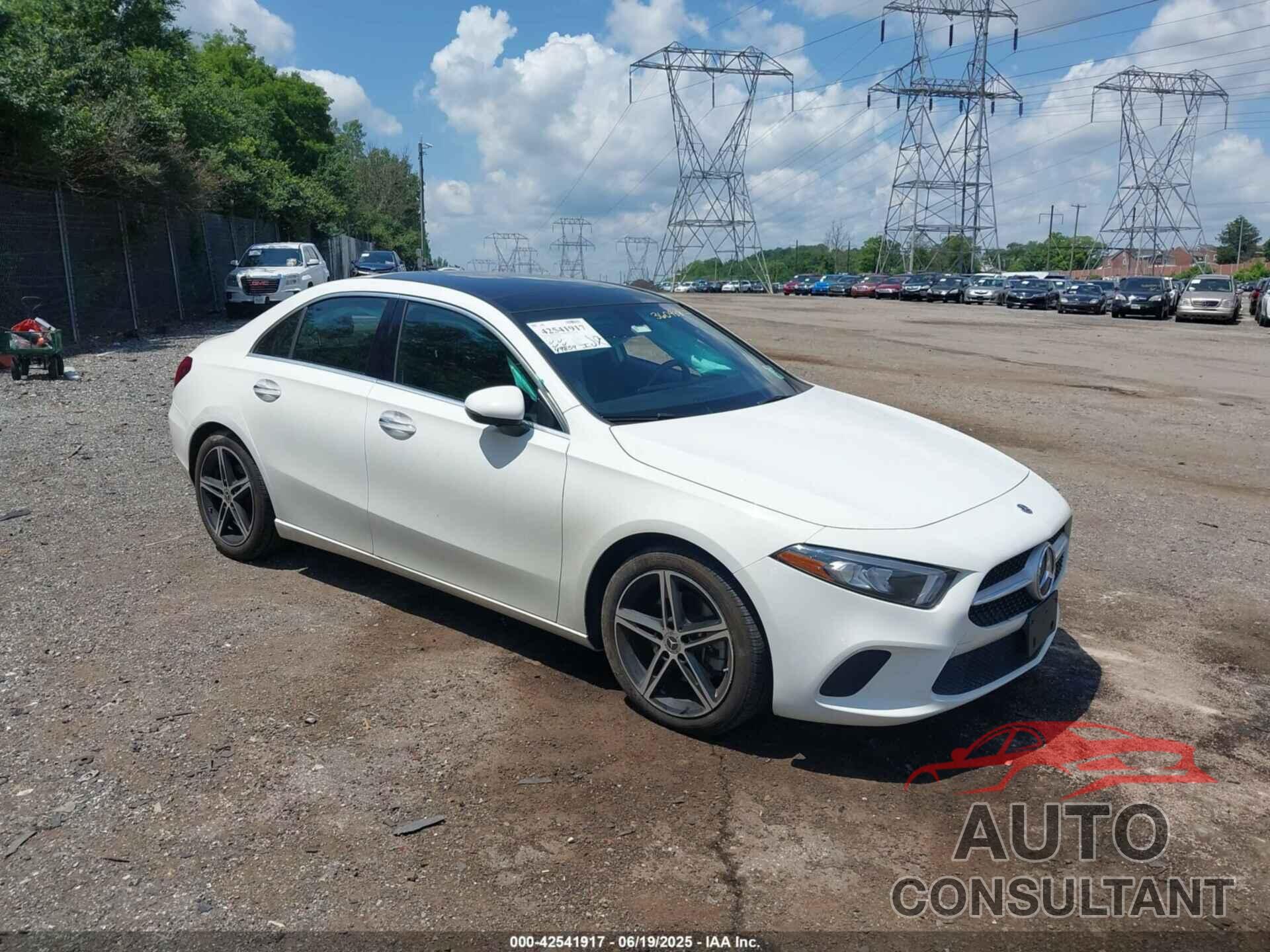 MERCEDES-BENZ A 220 2022 - W1K3G4FB6NJ360938