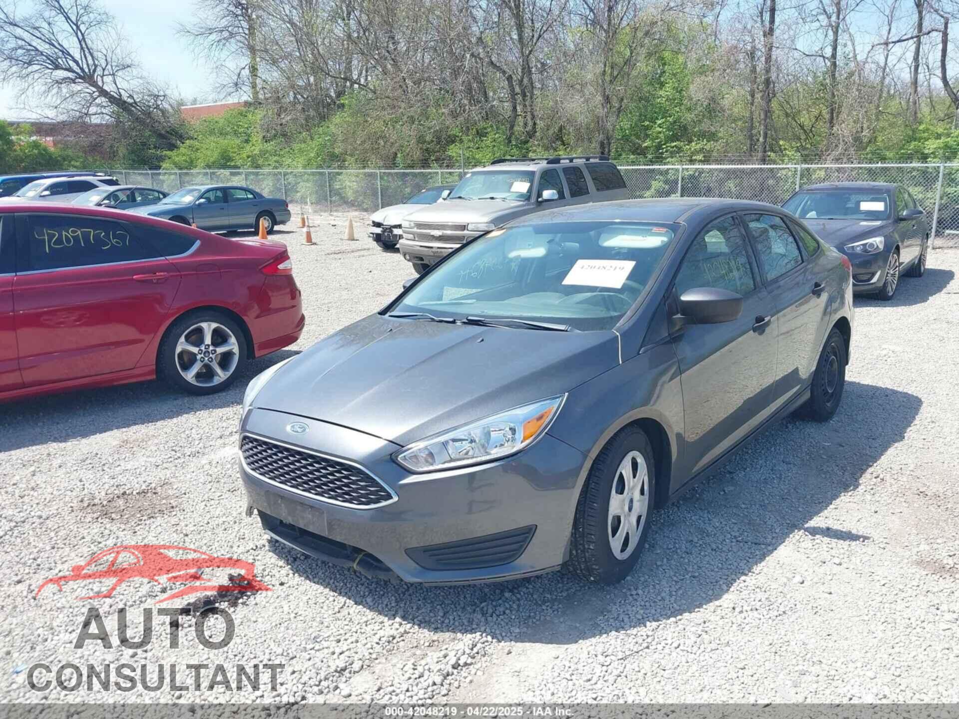 FORD FOCUS 2015 - 1FADP3E27FL204784