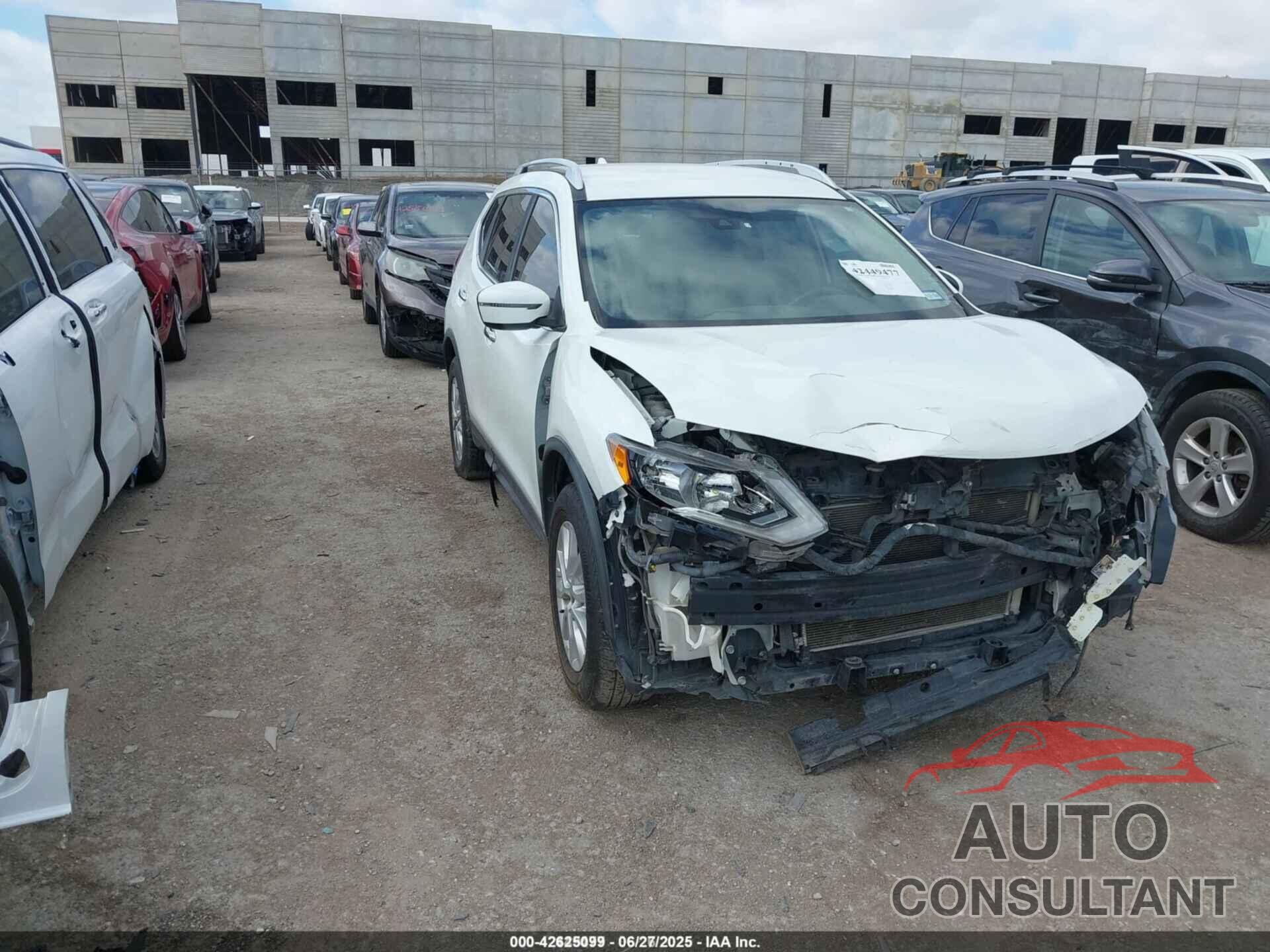NISSAN ROGUE 2019 - KNMAT2MV5KP516555
