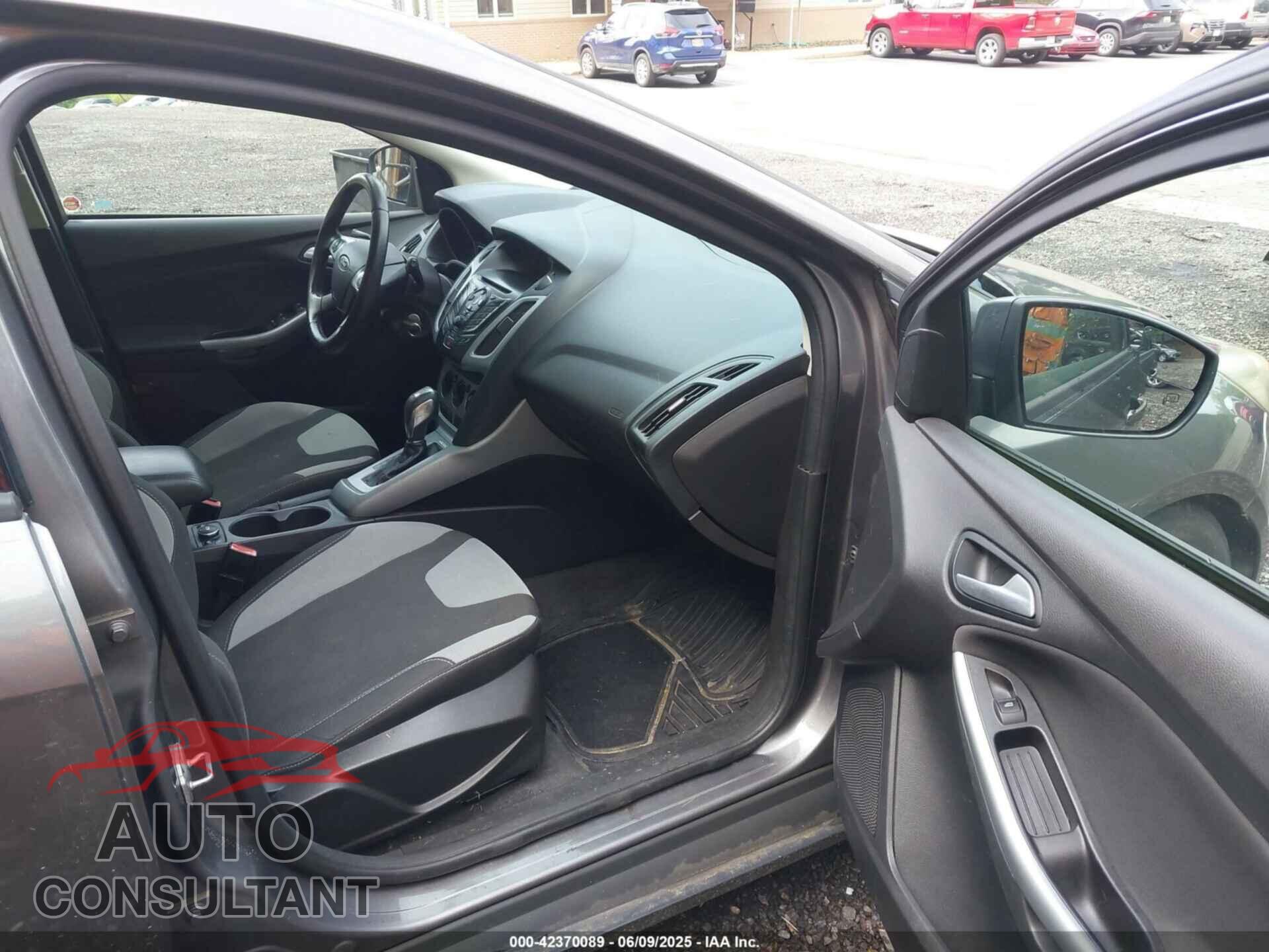 FORD FOCUS 2012 - 1FAHP3K25CL402149