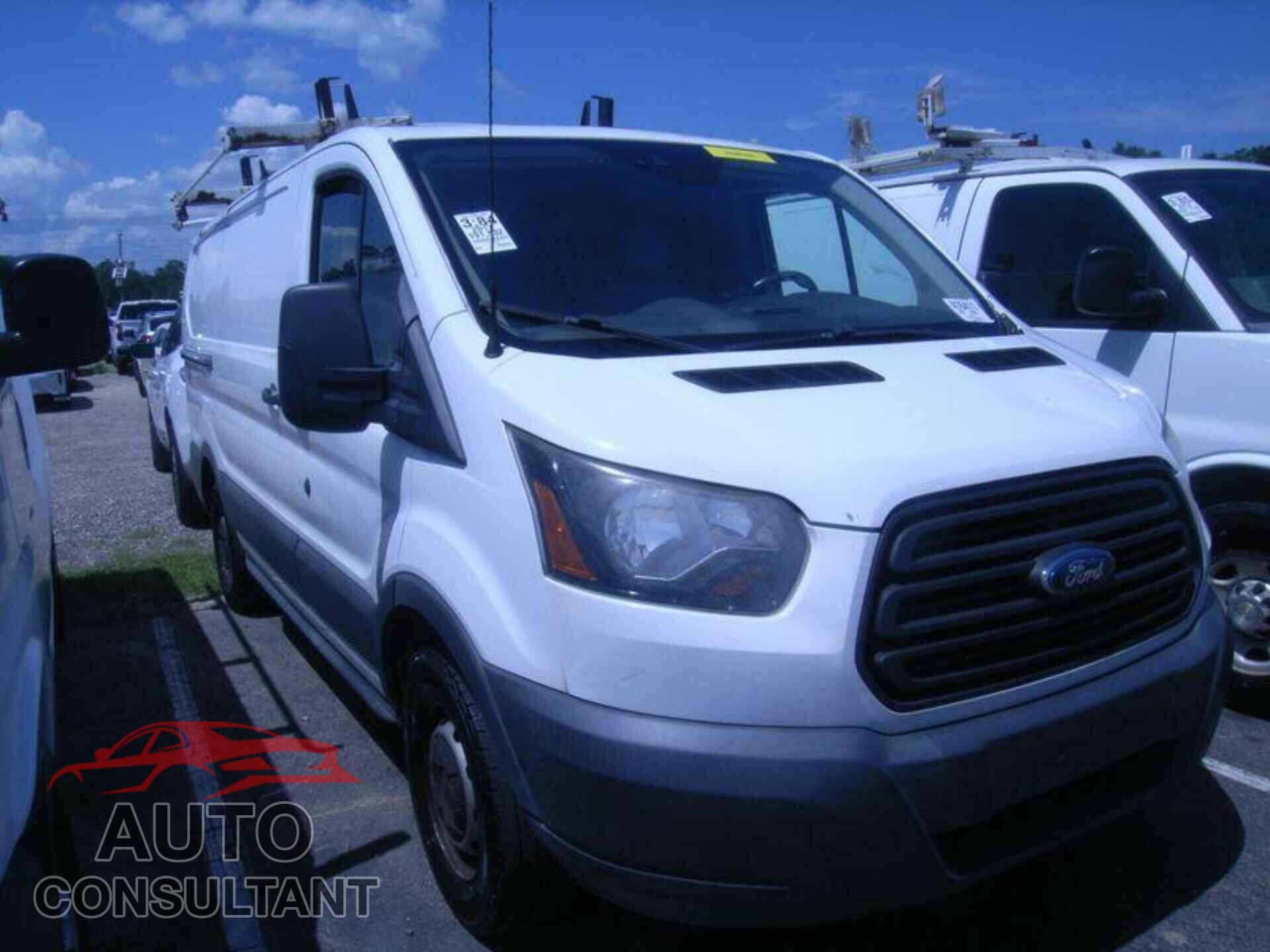 FORD TRANSIT-150 2017 - 1FTYE1YM2HKA68284