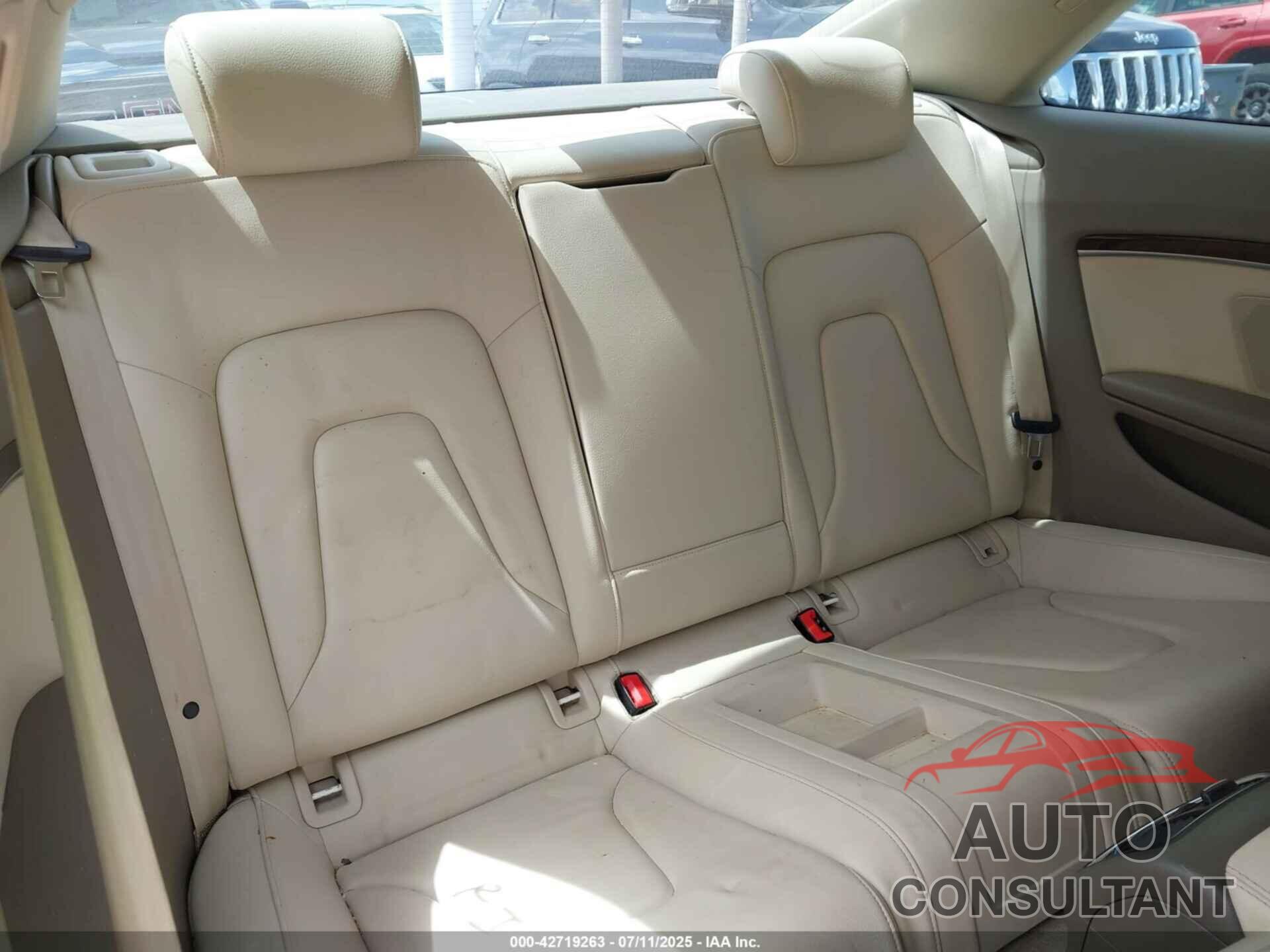 AUDI A5 2012 - WAULFAFR8CA005112