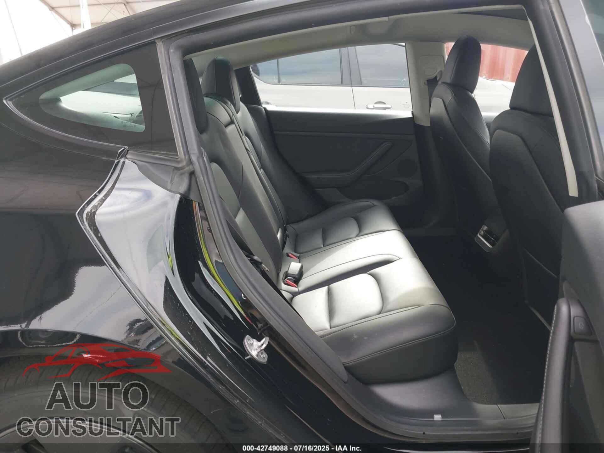 TESLA MODEL 3 2022 - 5YJ3E1EAXNF333885