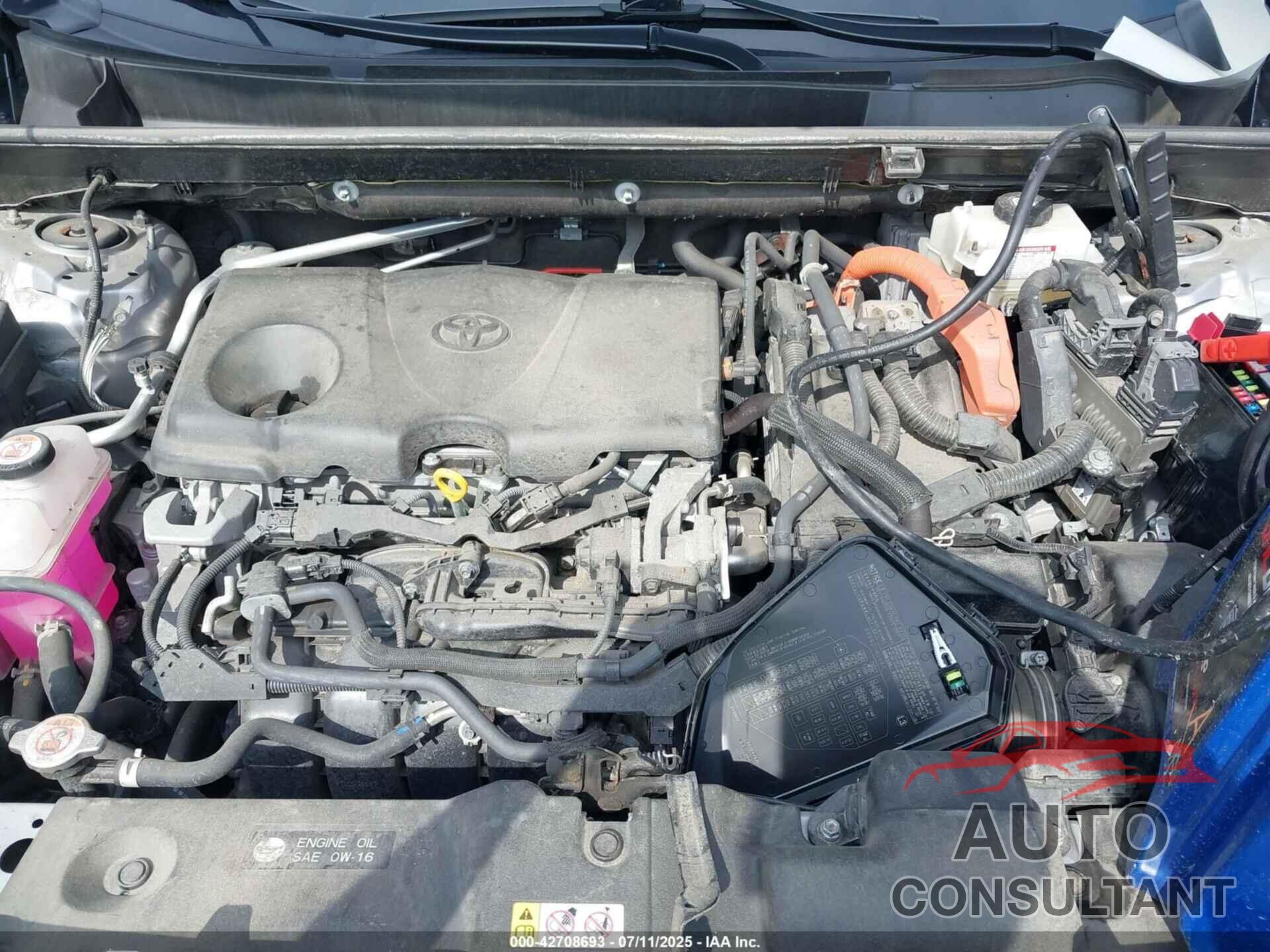 TOYOTA RAV4 HYBRID 2021 - JTMRWRFV2MD125044