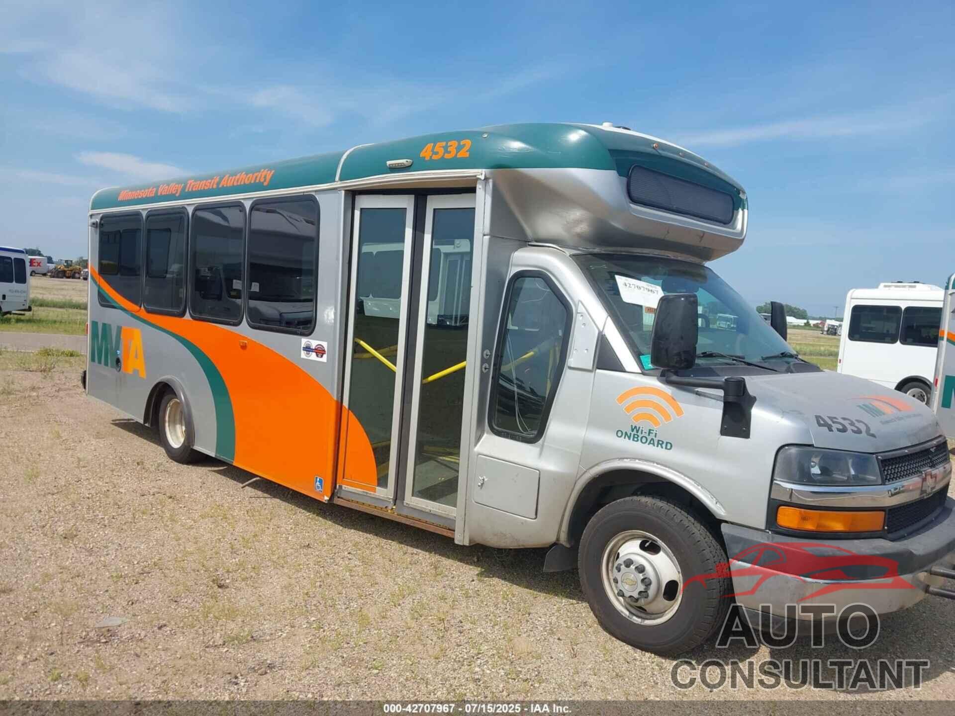 CHEVROLET EXPRESS CUTAWAY 2015 - 1GB6G5BL0F1145668