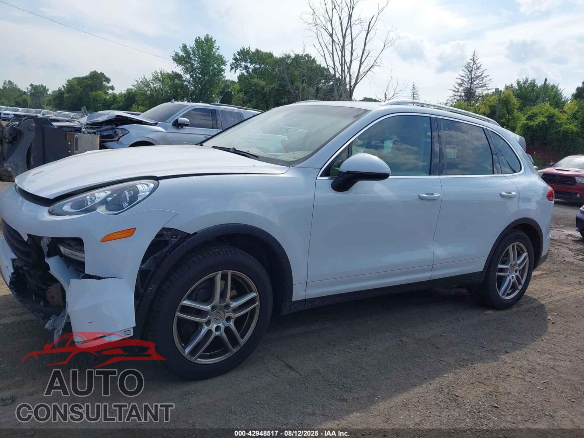 PORSCHE CAYENNE 2016 - WP1AA2A22GKA14976
