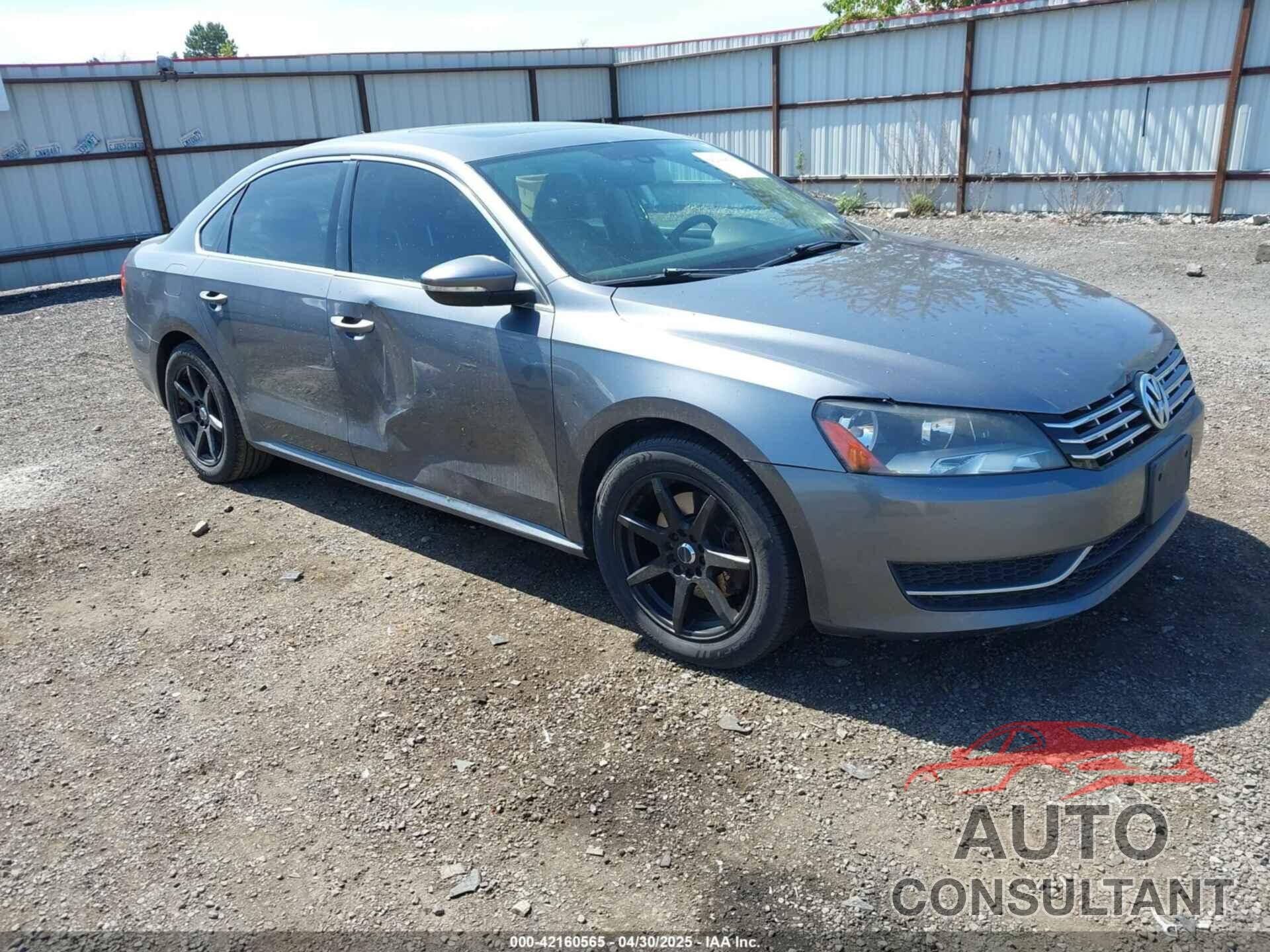 VOLKSWAGEN PASSAT 2012 - 1VWBN7A38CC013400