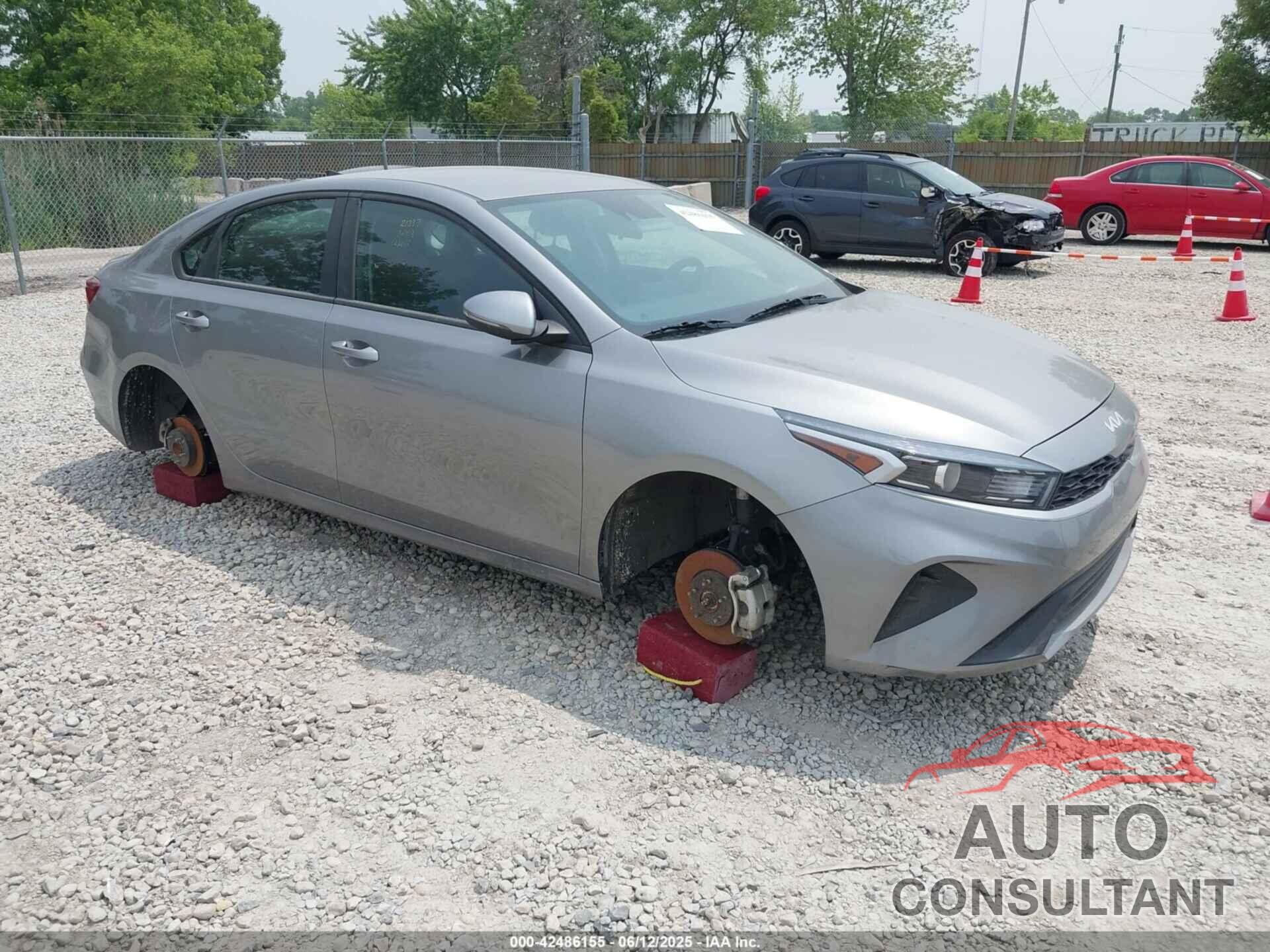 KIA FORTE 2023 - 3KPF24AD7PE587120