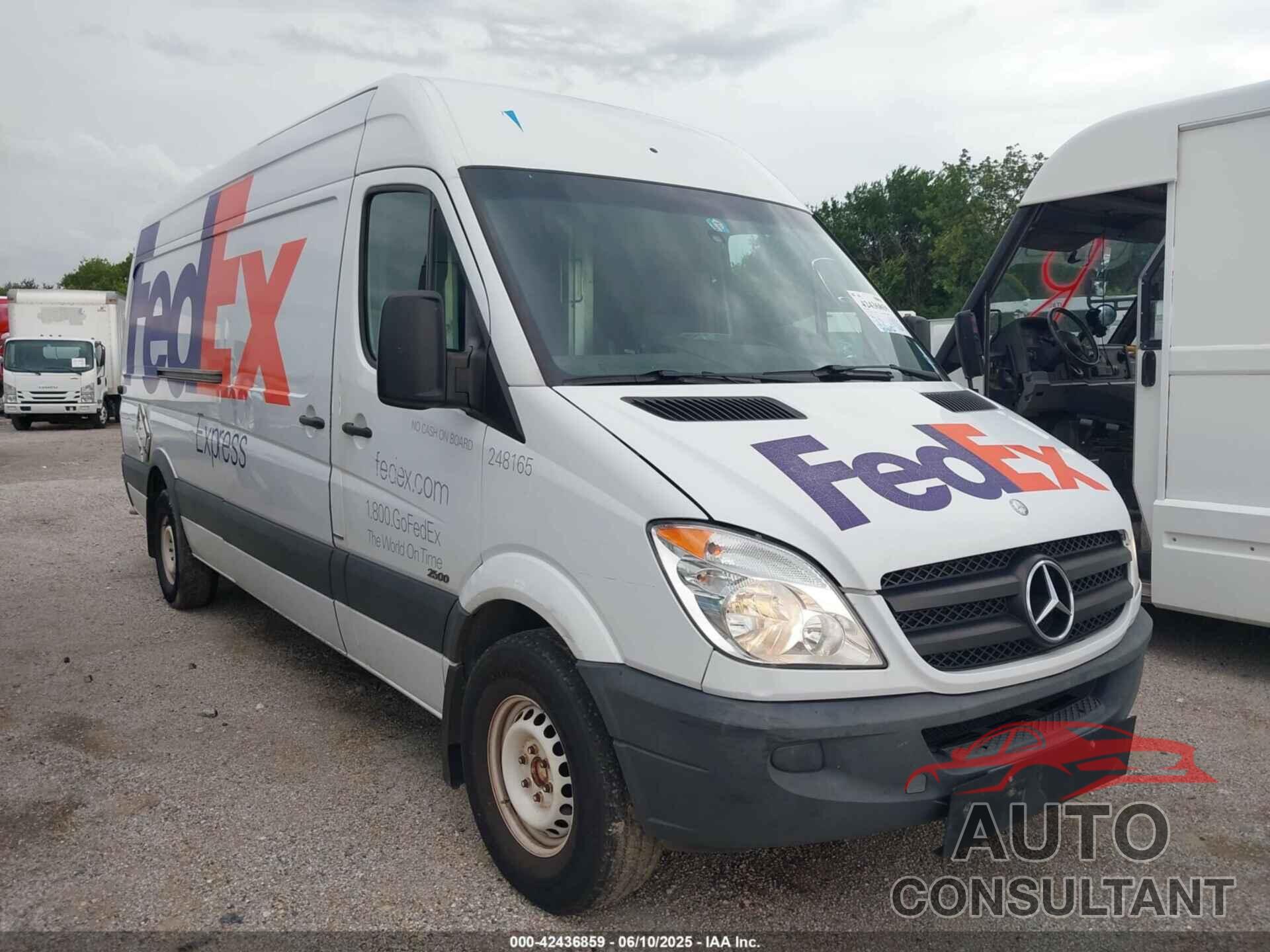 MERCEDES-BENZ SPRINTER 2500 2012 - WD3PE8CB0C5685307