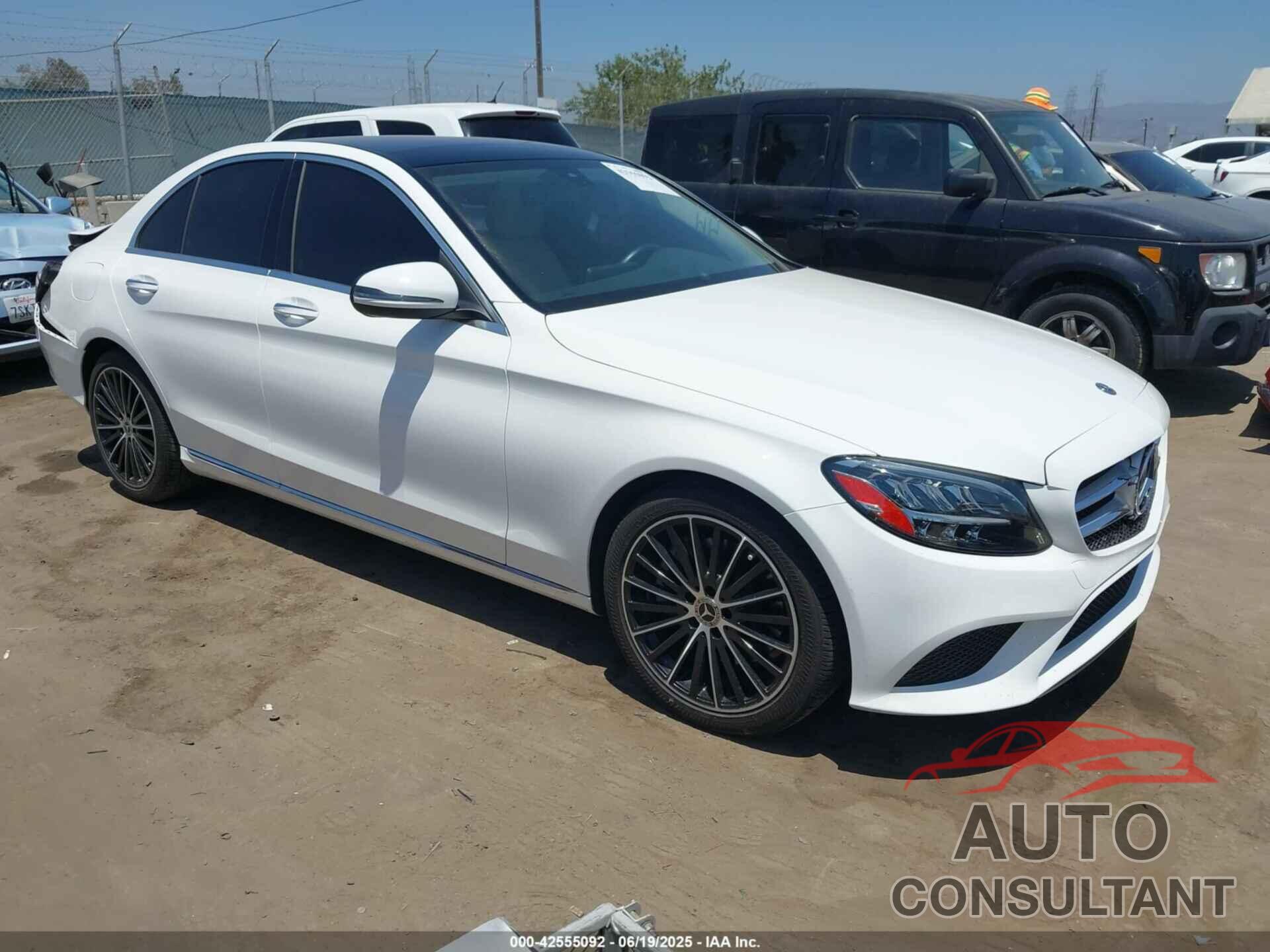 MERCEDES-BENZ C 300 2021 - W1KWF8DBXMR613530
