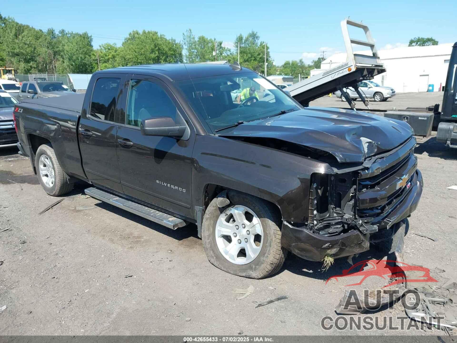CHEVROLET SILVERADO 1500 2018 - 1GCVKREC7JZ366073