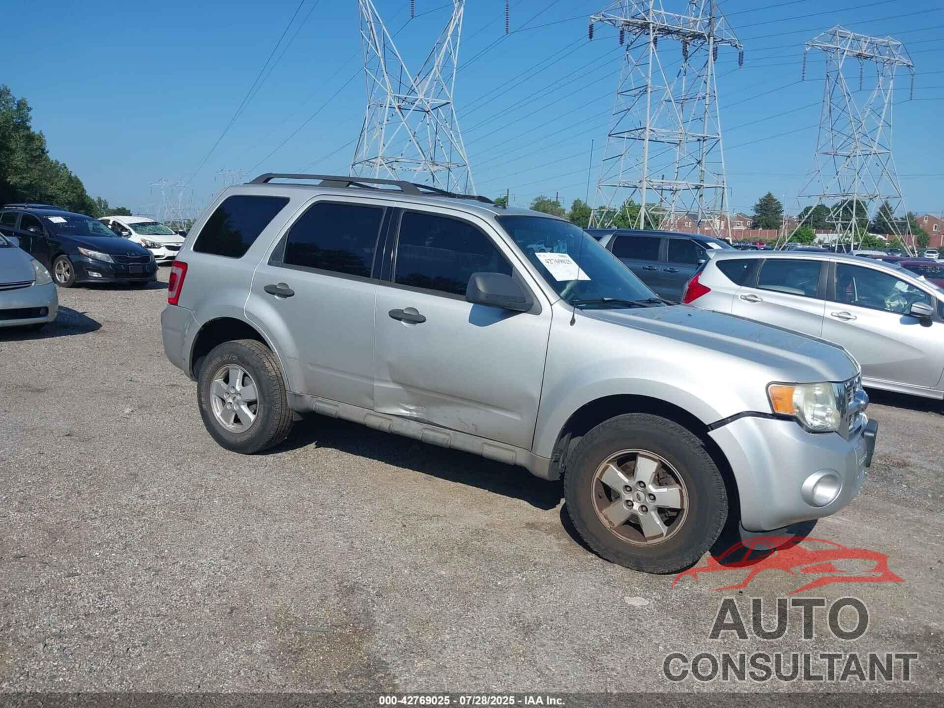 FORD ESCAPE 2009 - 1FMCU93789KB40373