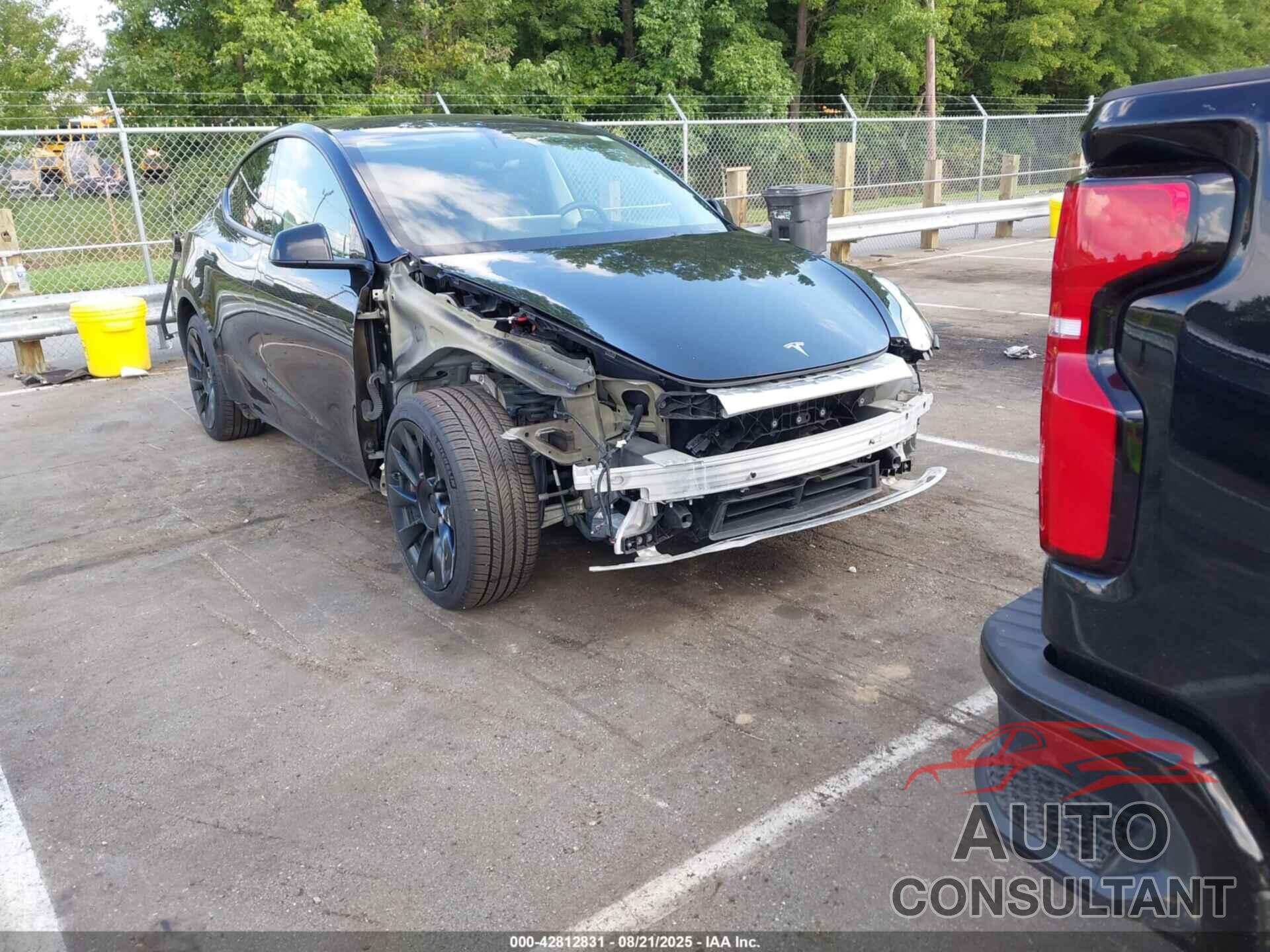 TESLA MODEL Y 2022 - 7SAYGDEE6NF425647