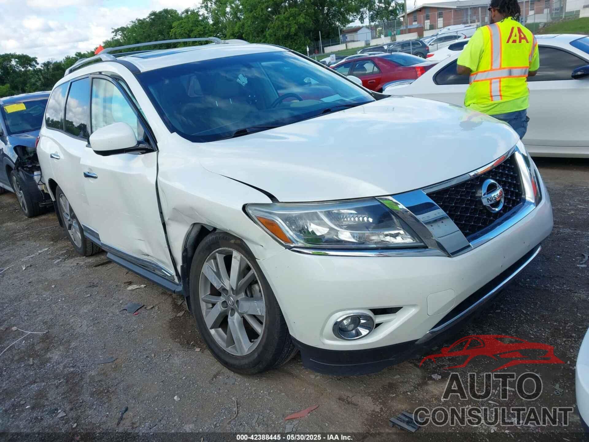 NISSAN PATHFINDER 2016 - 5N1AR2MM1GC605264