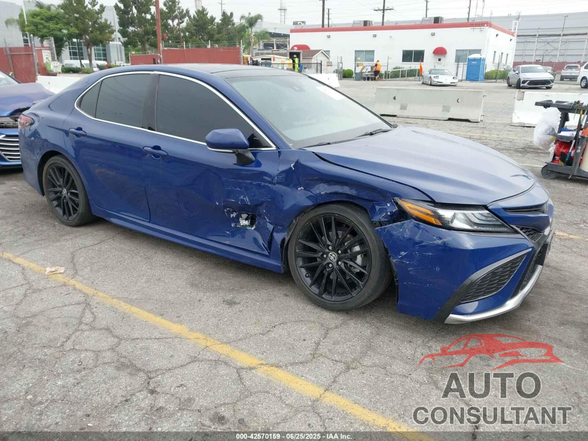 TOYOTA CAMRY 2023 - 4T1K61AK4PU101036