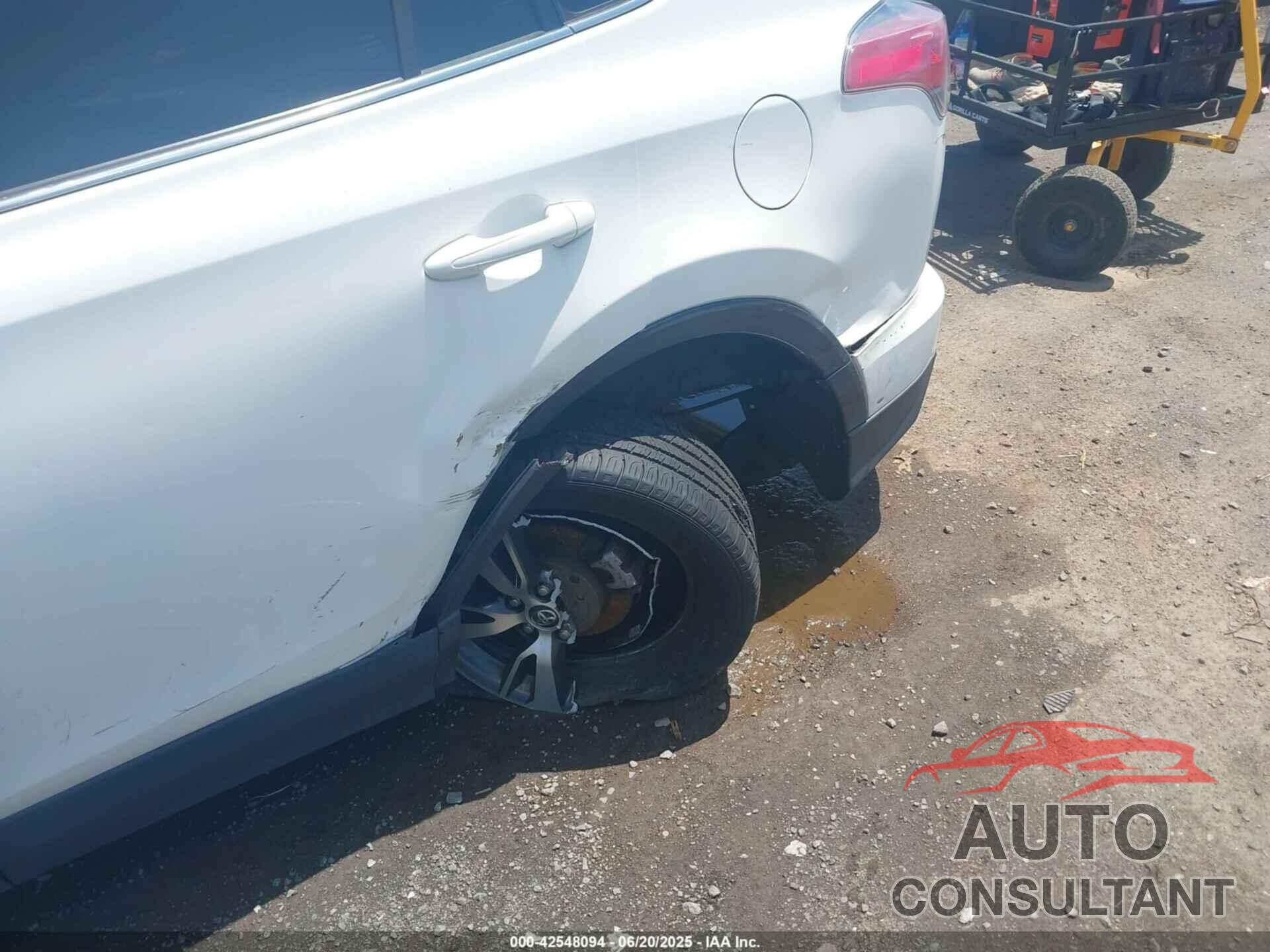 TOYOTA RAV4 2016 - JTMRFREV0GJ073114