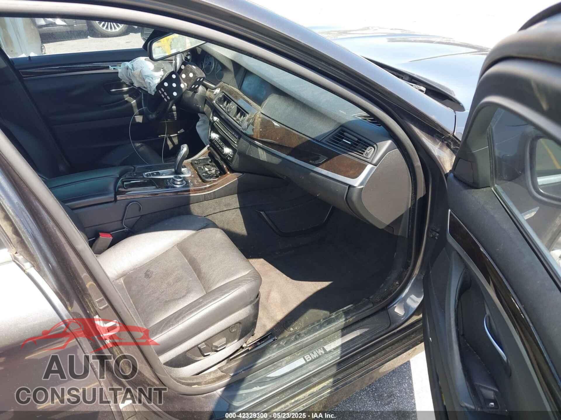 BMW 528I 2011 - WBAFR1C52BC744839