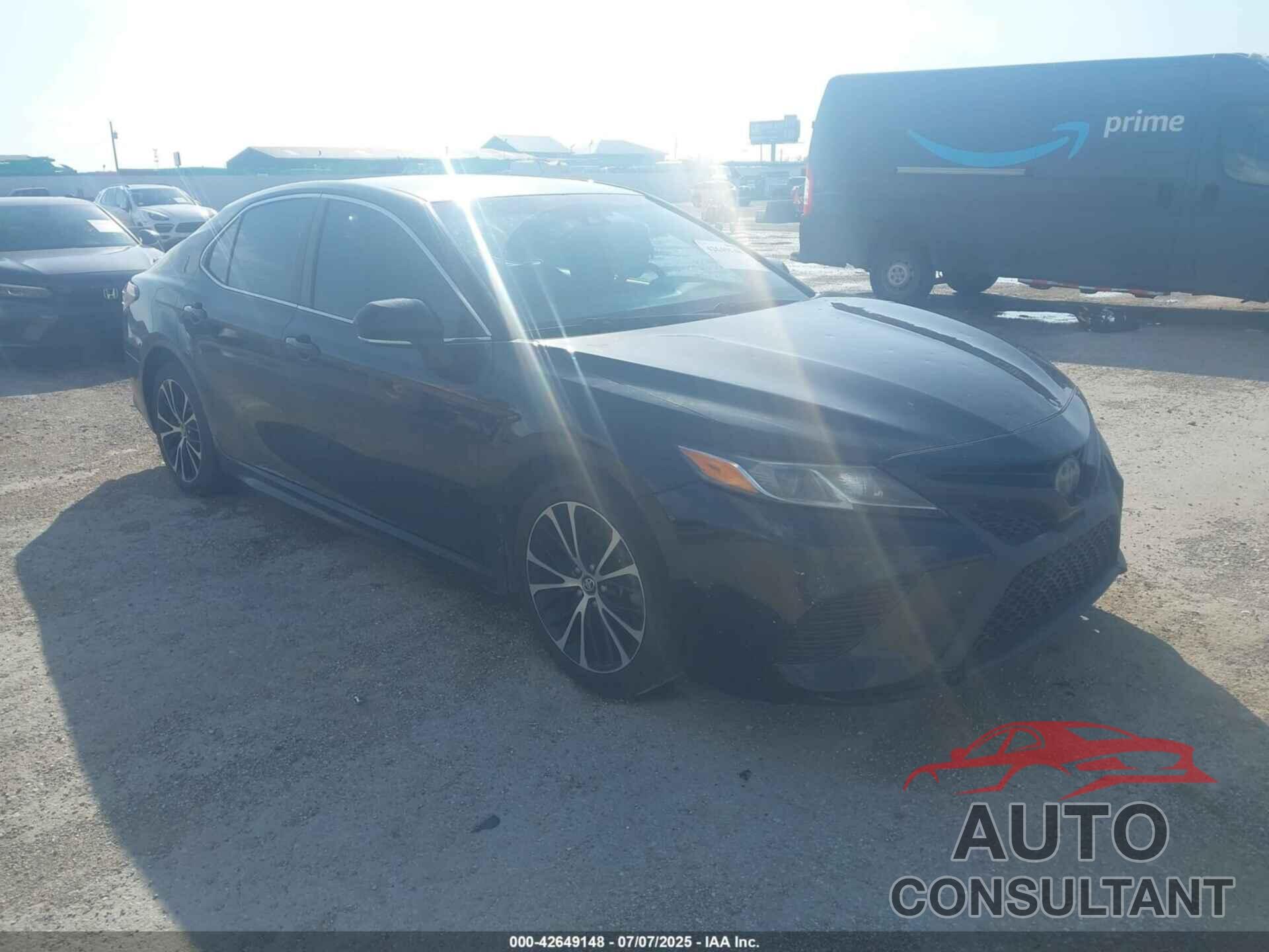 TOYOTA CAMRY 2018 - 4T1B11HK3JU669239