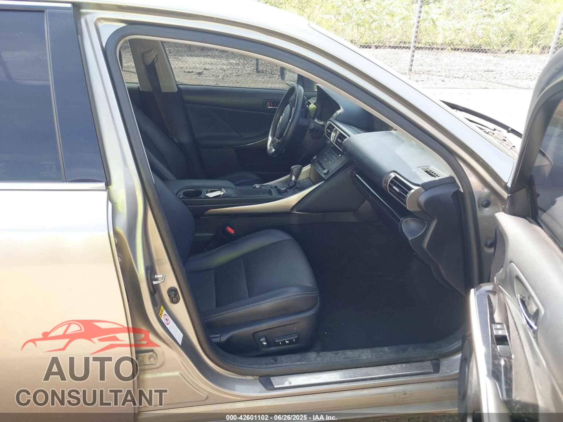 LEXUS IS 250 2015 - JTHCF1D24F5023059