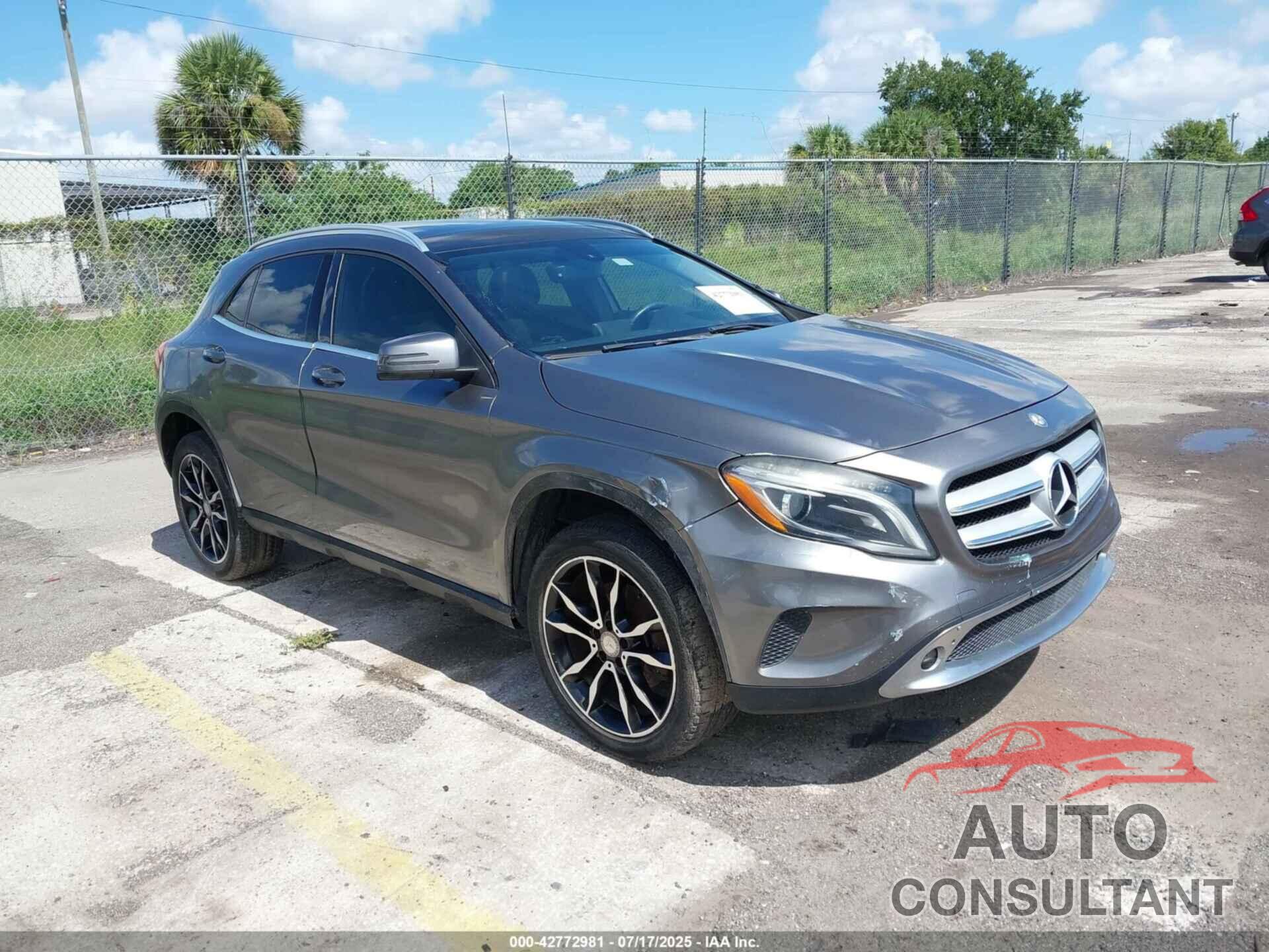 MERCEDES-BENZ GLA 250 2015 - WDCTG4GB6FJ028373
