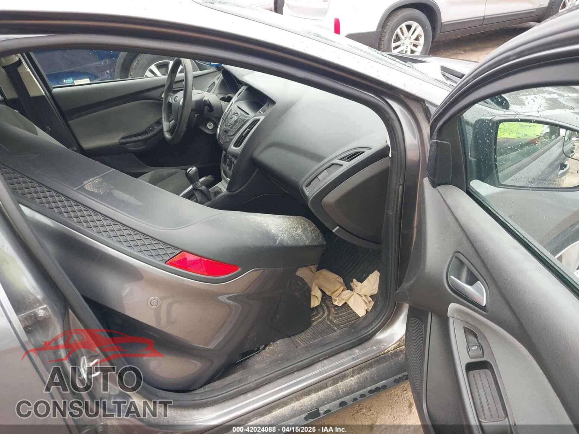 FORD FOCUS 2013 - 1FADP3F23DL130730