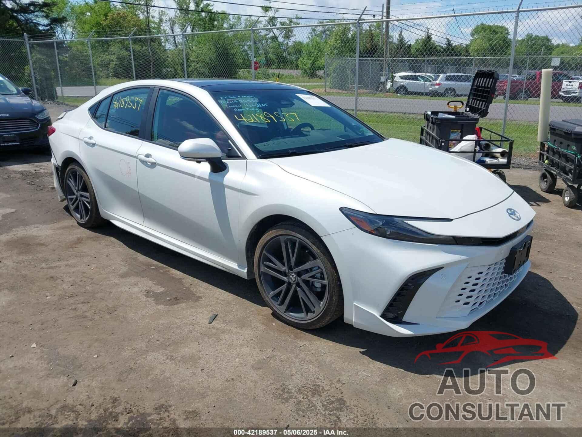 TOYOTA CAMRY 2025 - 4T1DAACK6SU056842