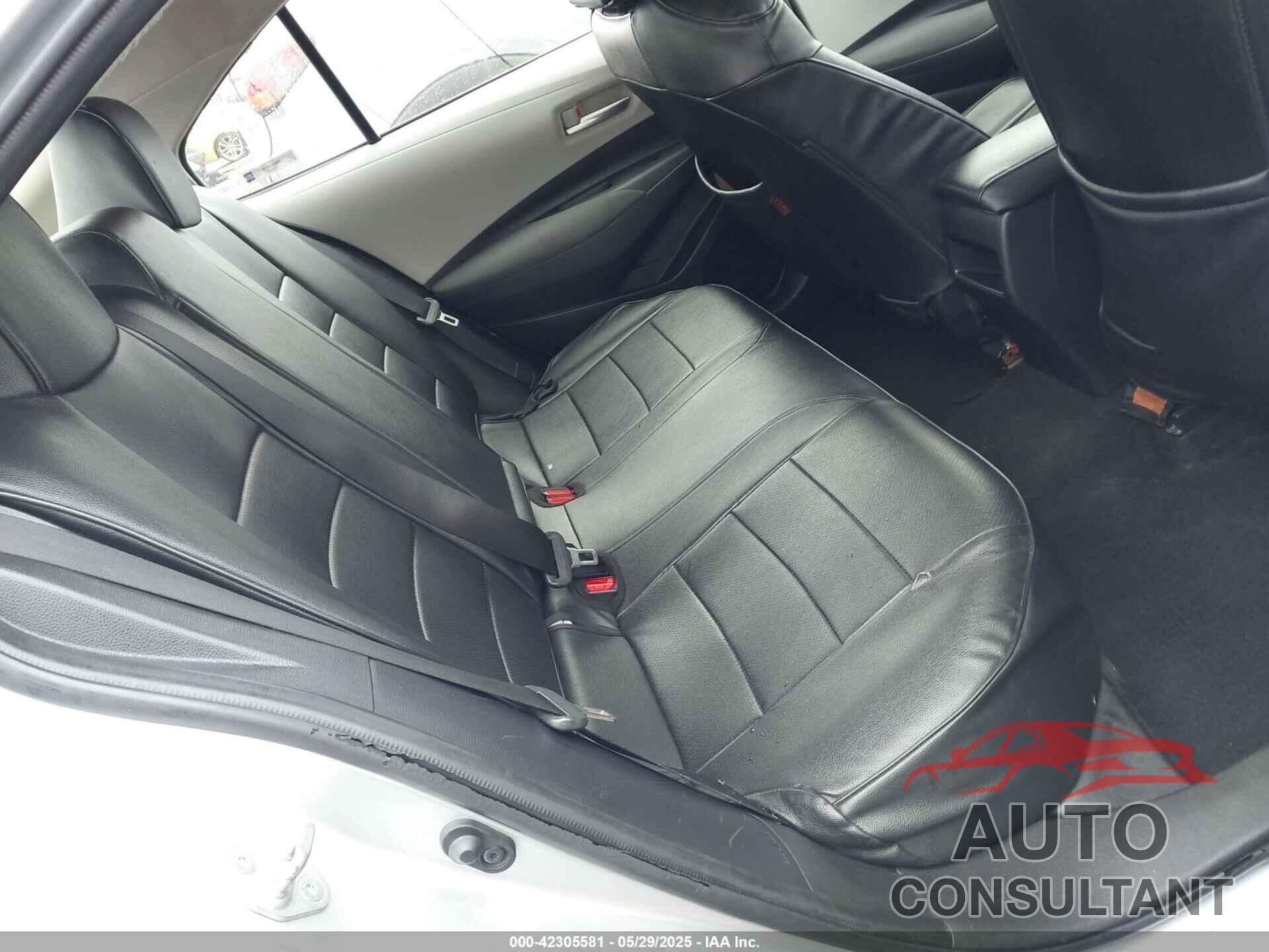 TOYOTA COROLLA 2021 - JTDEPMAE4MJ120158