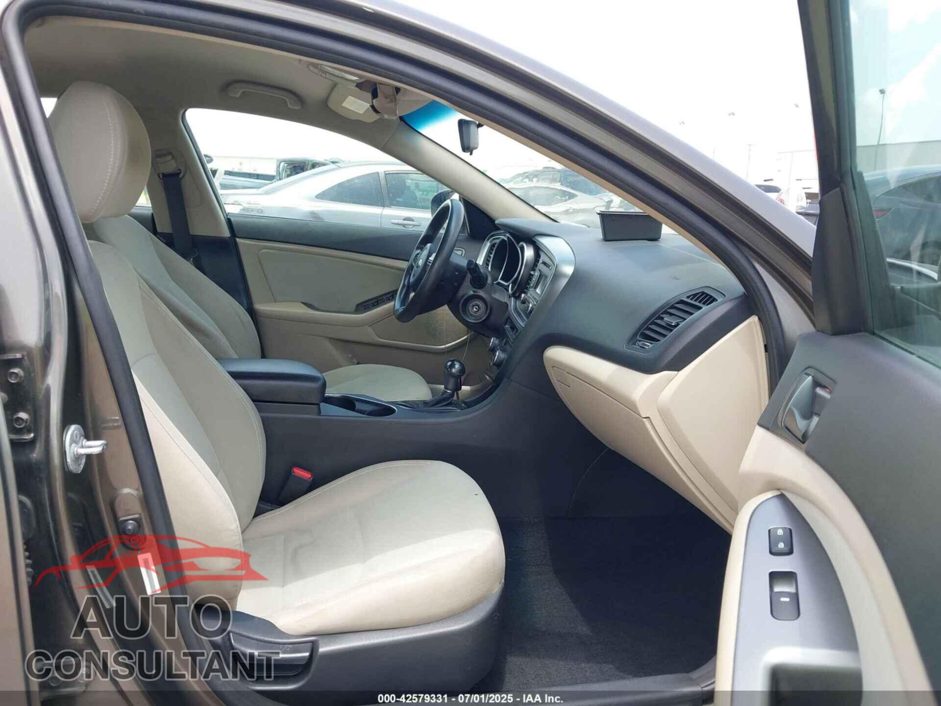 KIA OPTIMA 2015 - 5XXGM4A72FG371237