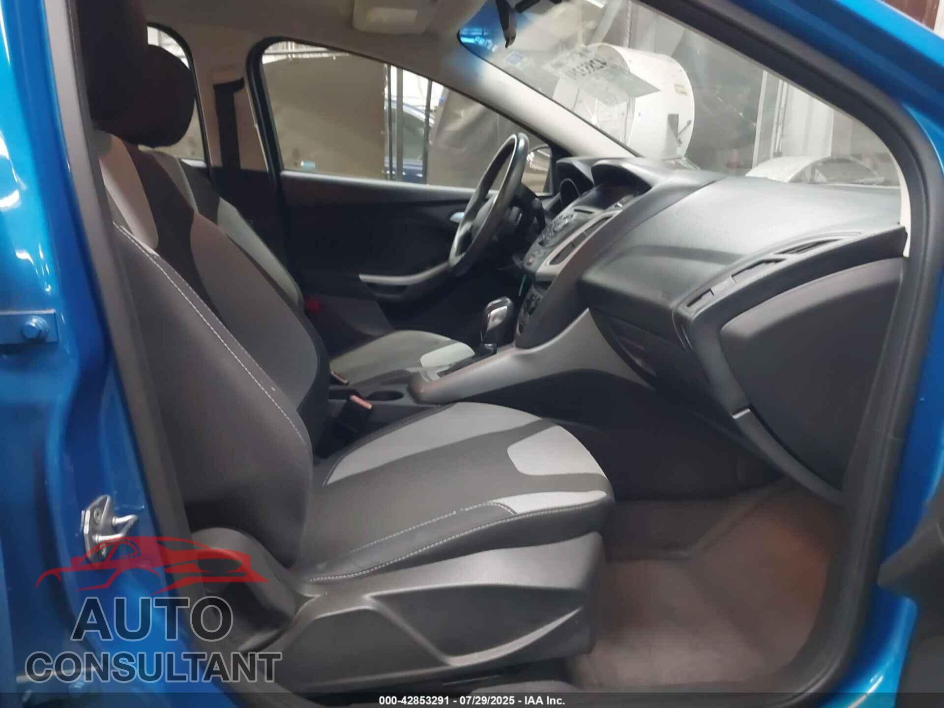 FORD FOCUS 2012 - 1FAHP3F28CL442820