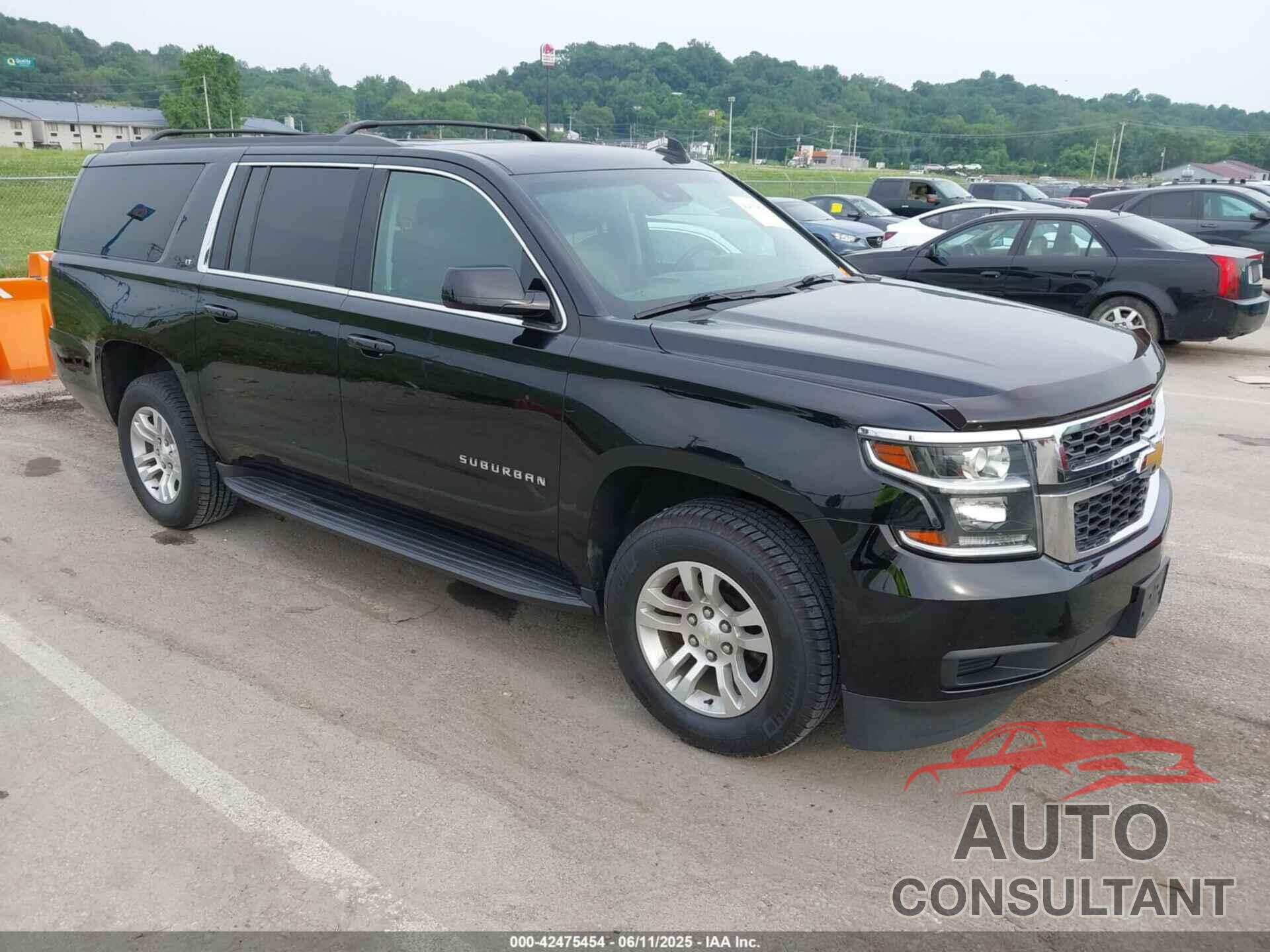 CHEVROLET SUBURBAN 2018 - 1GNSKHKC2JR157624