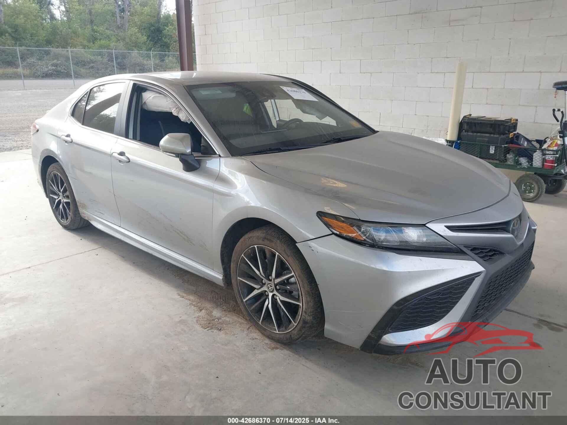 TOYOTA CAMRY 2023 - 4T1G11AK5PU748825