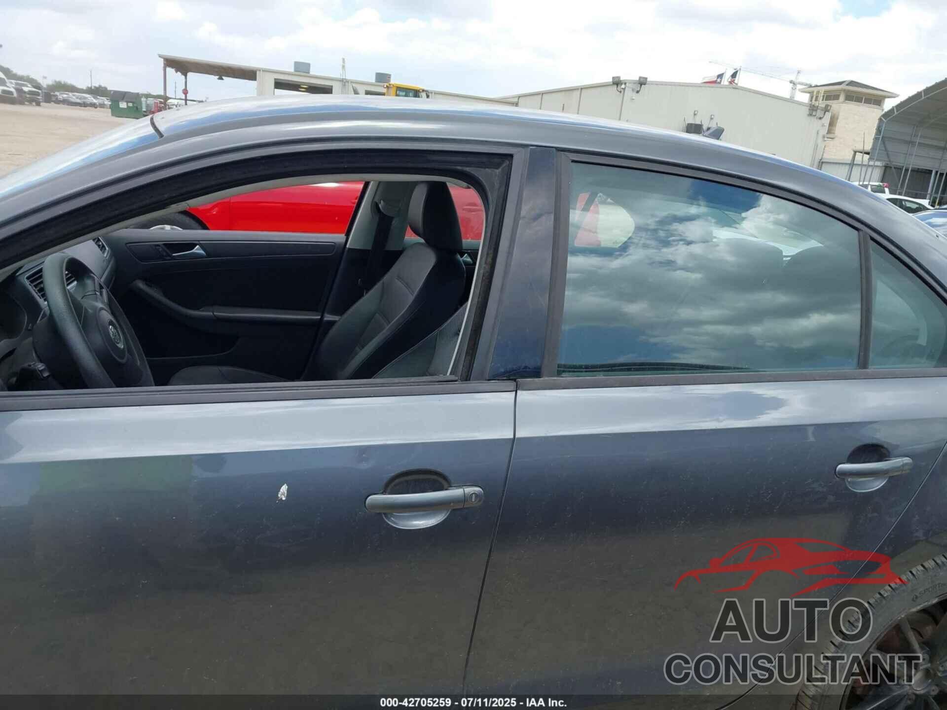 VOLKSWAGEN JETTA 2014 - 3VWD17AJXEM249213