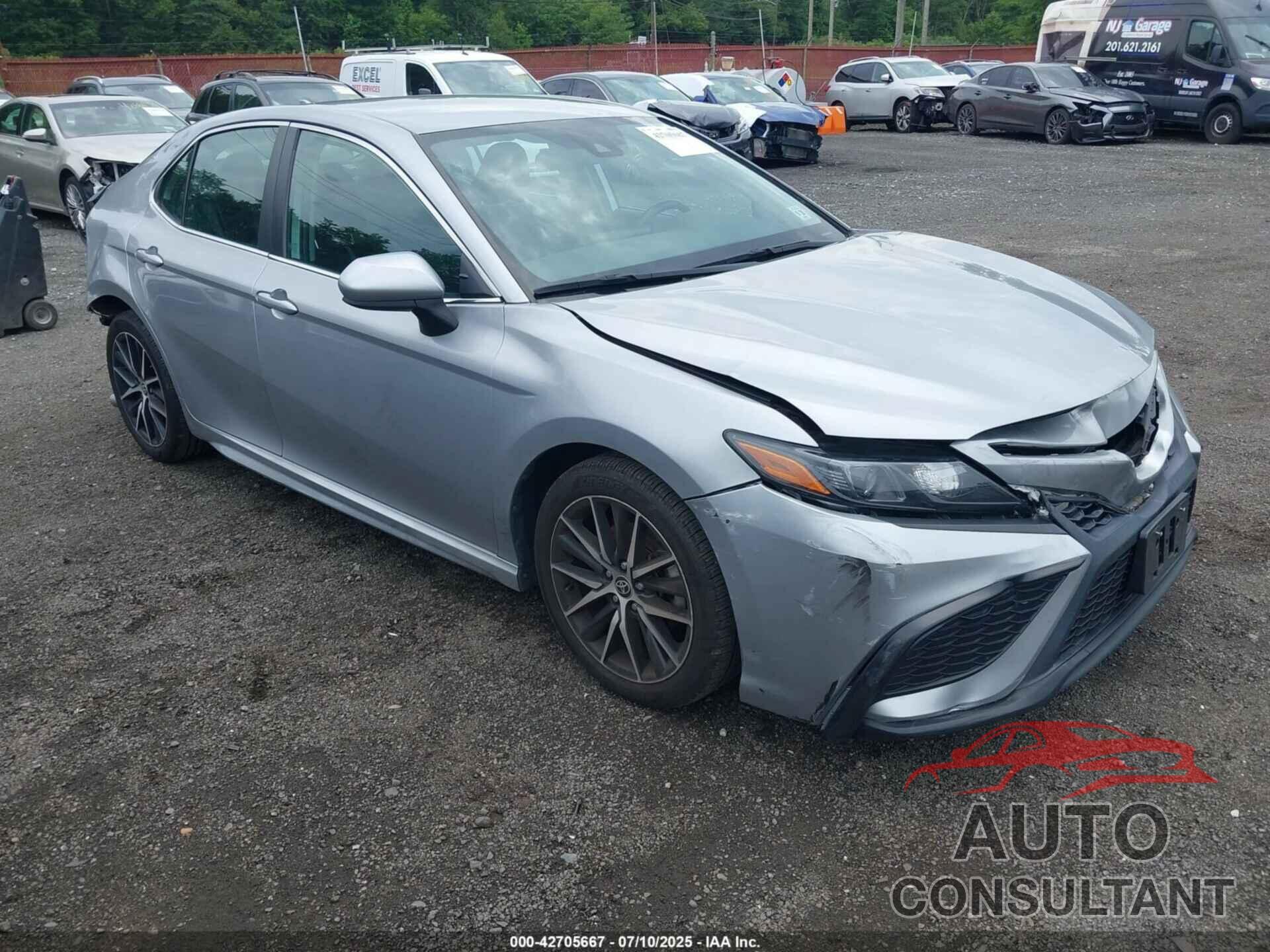 TOYOTA CAMRY 2021 - 4T1G11AK8MU607579
