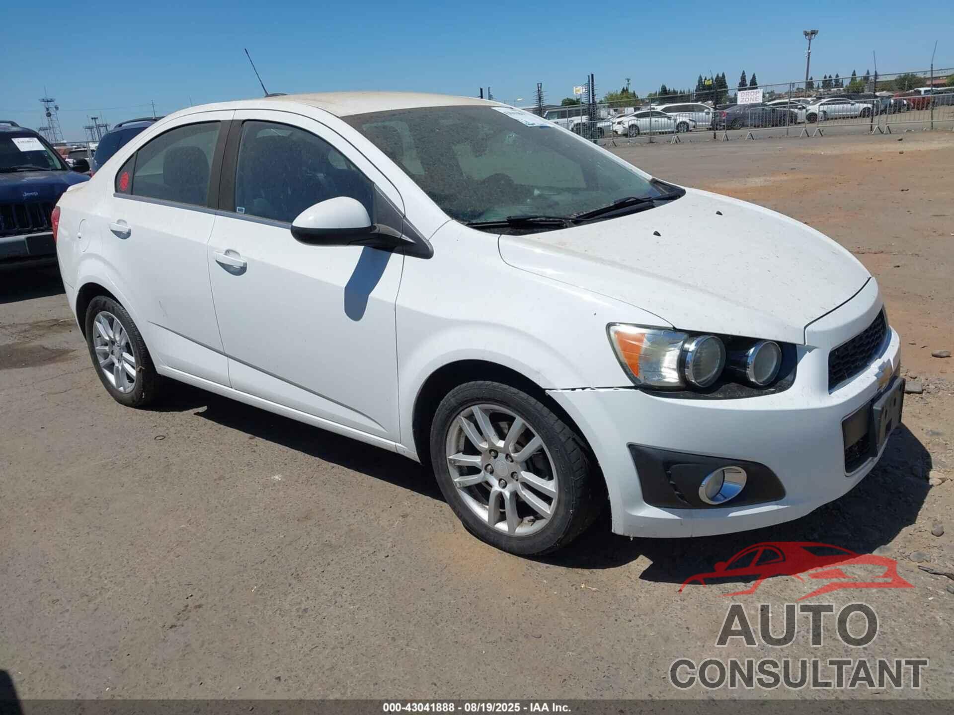 CHEVROLET SONIC 2016 - 1G1JC5SG3G4124097