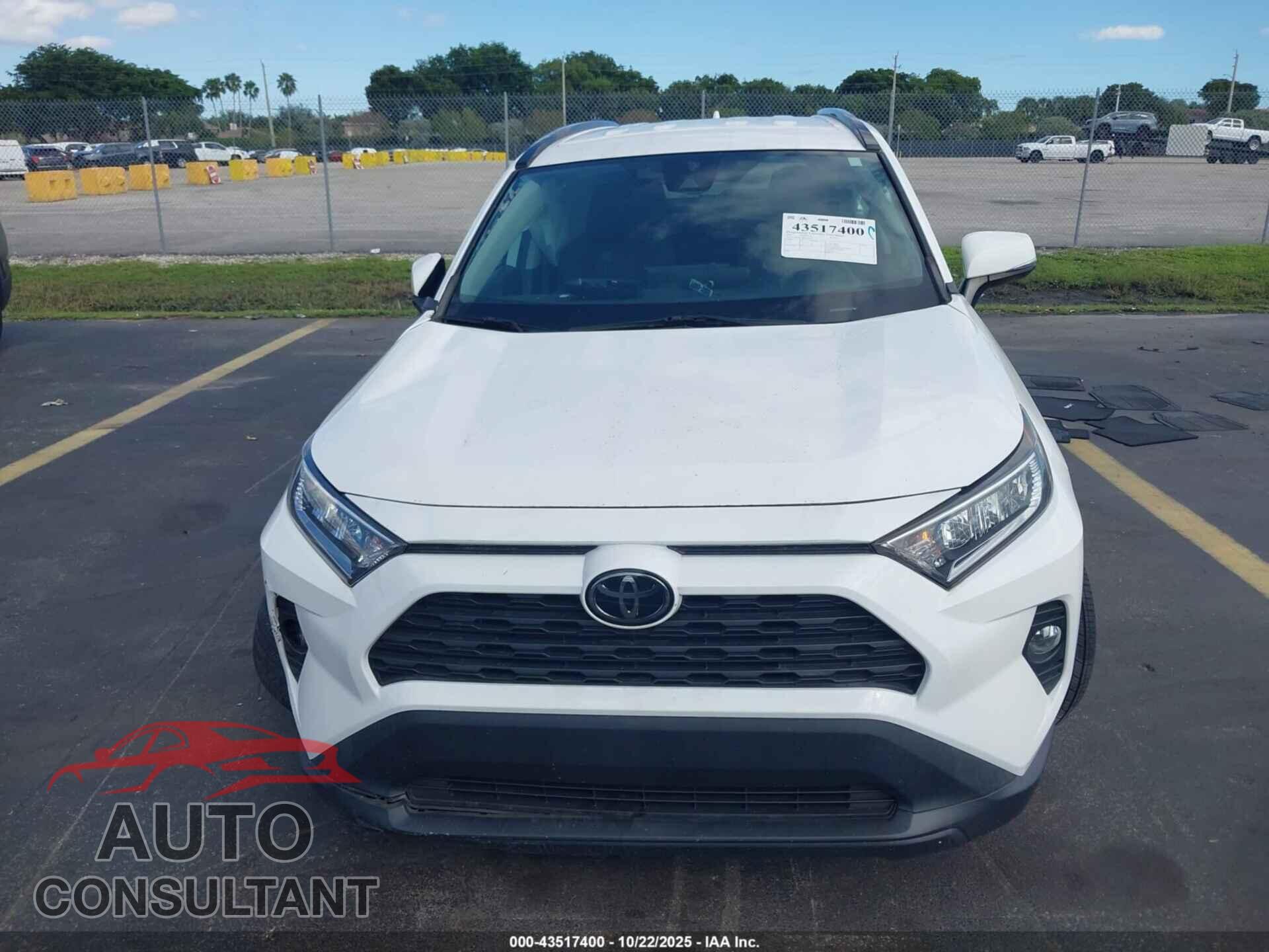 TOYOTA RAV4 2021 - 2T3W1RFV8MC117357