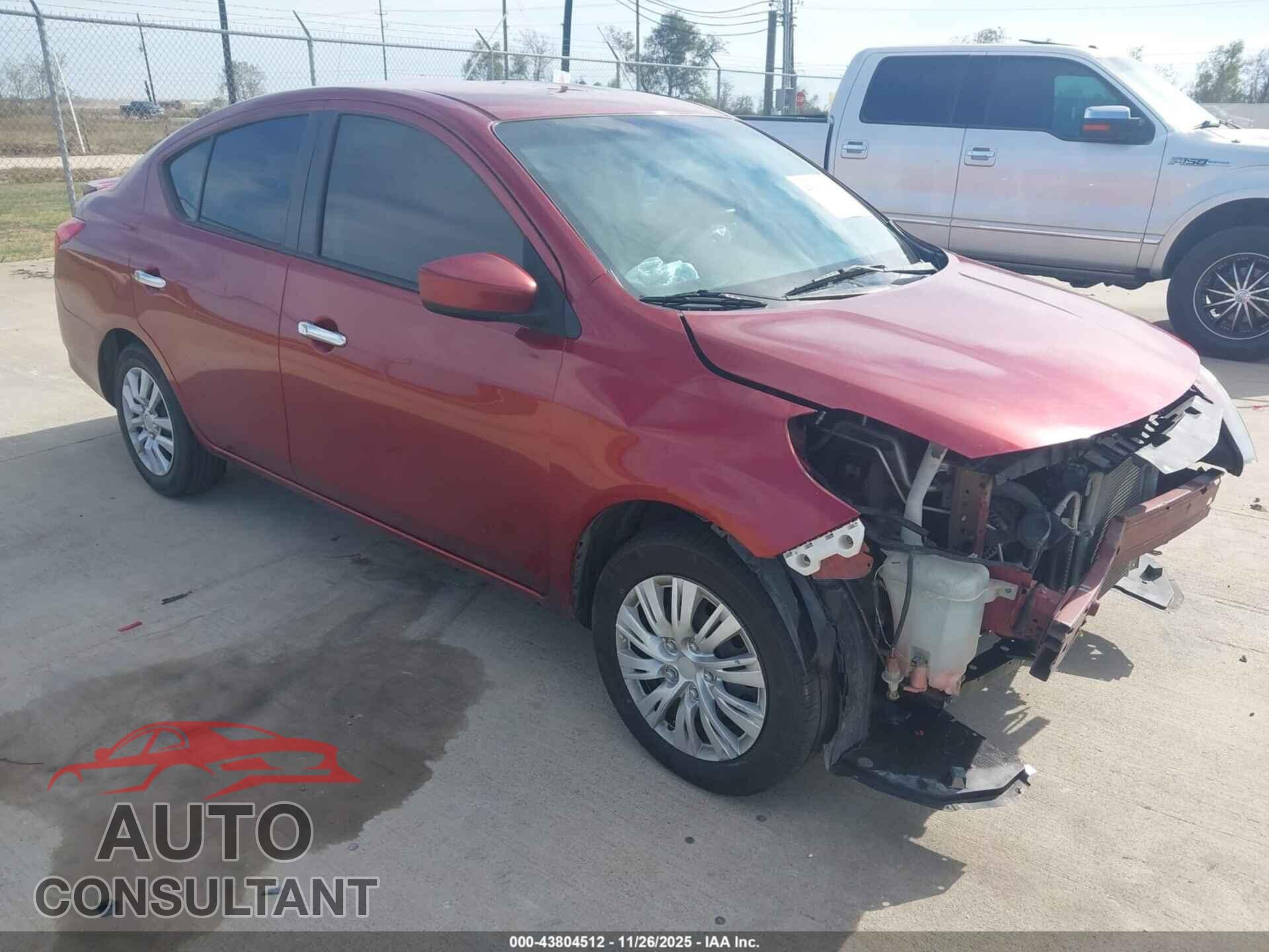 NISSAN VERSA 2019 - 3N1CN7AP3KL818009